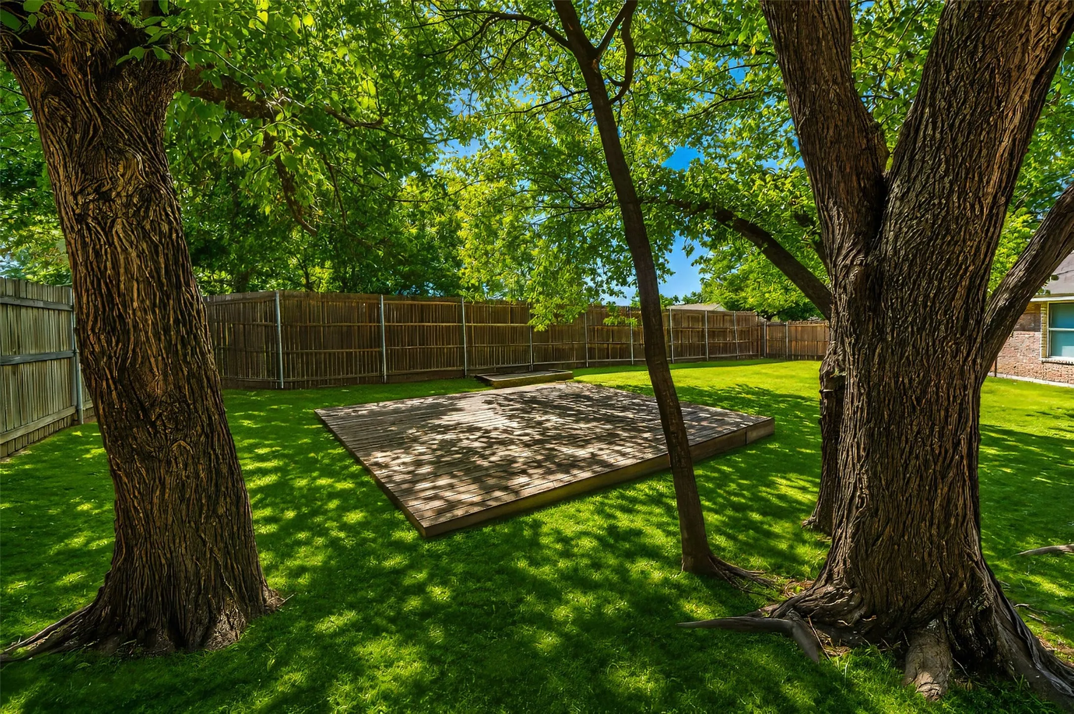 Single Family Residence For Sale in Wise County , 501 Brookfield Drive, Boyd, Texas 76023, 3 Bedroom, 2 Bathroom, 2 Garage spaces, 1,388 Sqft, built in 2002, mls#21302830, Real Estate Agent in Boyd, Homes For Sale in Wise county, Homes For Sale in Boyd, Realtor in Boyd Texas, Real Estate Brokerage Independent Realty Texas, Luminita Cordes Realtor