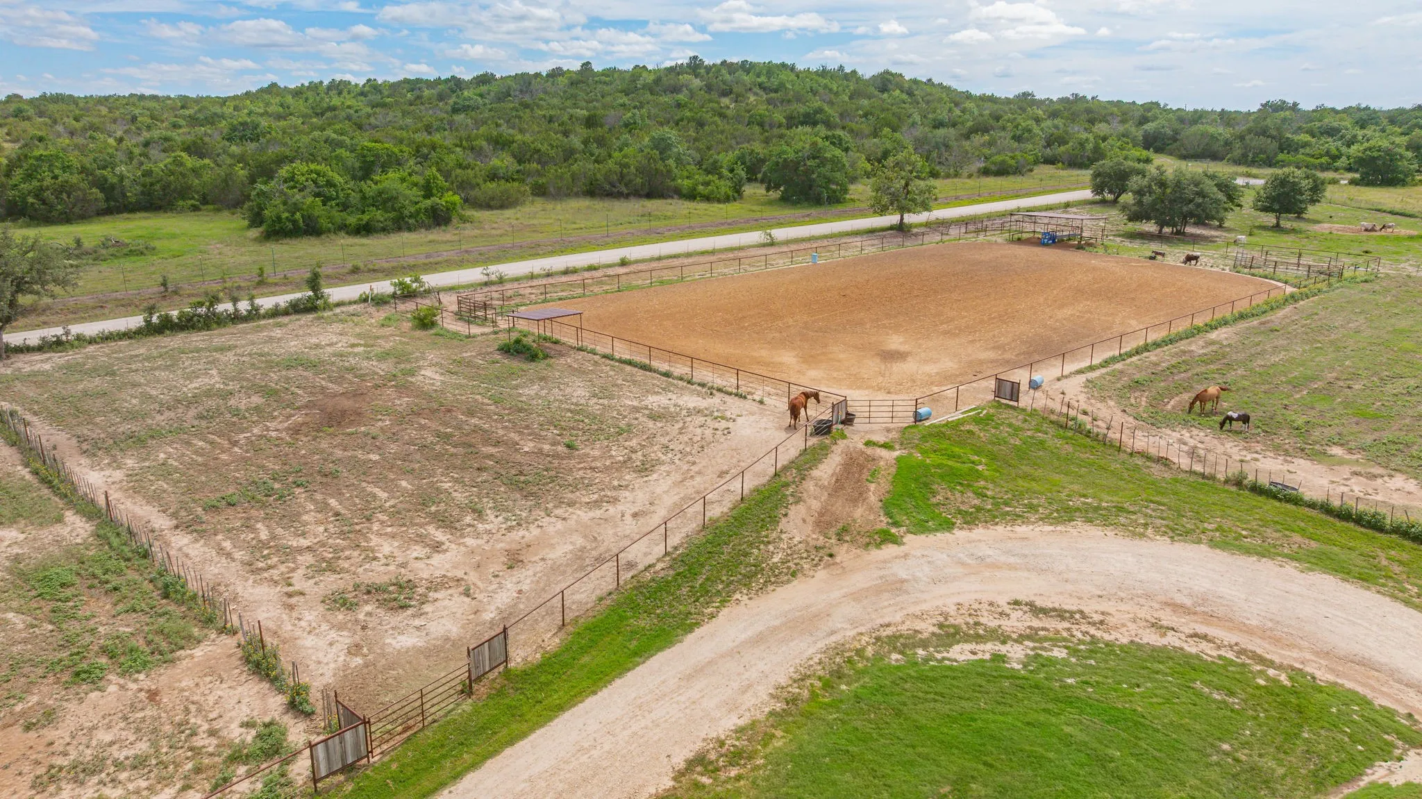 Single Family Residence For Sale in Erath County , 930 County Road 161 Road, Stephenville, Texas 76401, 3 Bedroom, 2 Bathroom, Garage spaces, 1,794 Sqft, built in 2020, Price $975,000, mls#21302657, Real Estate Agent in Stephenville, Homes For Sale in Erath county, Homes For Sale in Stephenville, Realtor in Stephenville Texas, Real Estate Brokerage Independent Realty Texas, Luminita Cordes Realtor