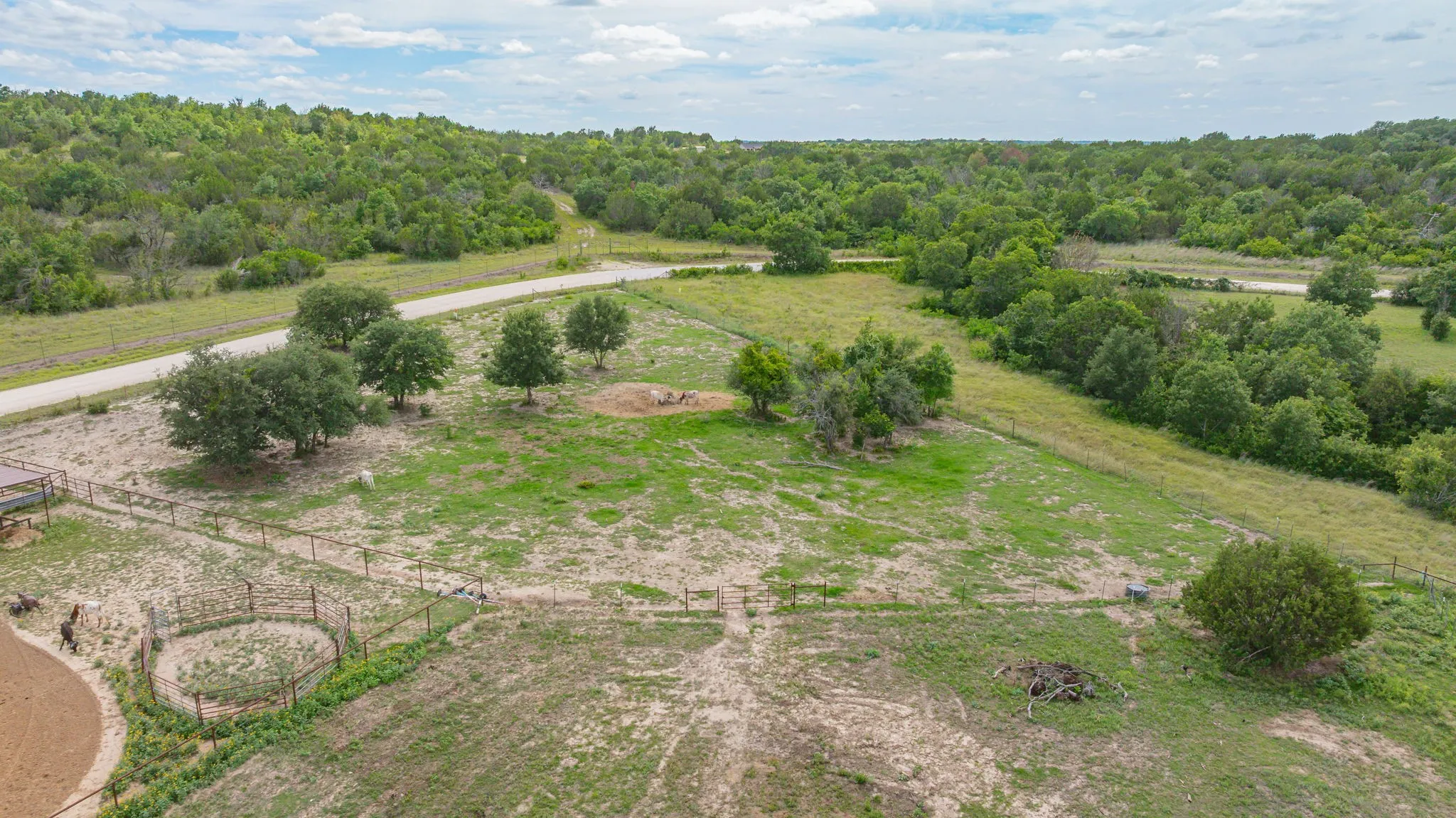 Single Family Residence For Sale in Erath County , 930 County Road 161 Road, Stephenville, Texas 76401, 3 Bedroom, 2 Bathroom, Garage spaces, 1,794 Sqft, built in 2020, Price $975,000, mls#21302657, Real Estate Agent in Stephenville, Homes For Sale in Erath county, Homes For Sale in Stephenville, Realtor in Stephenville Texas, Real Estate Brokerage Independent Realty Texas, Luminita Cordes Realtor