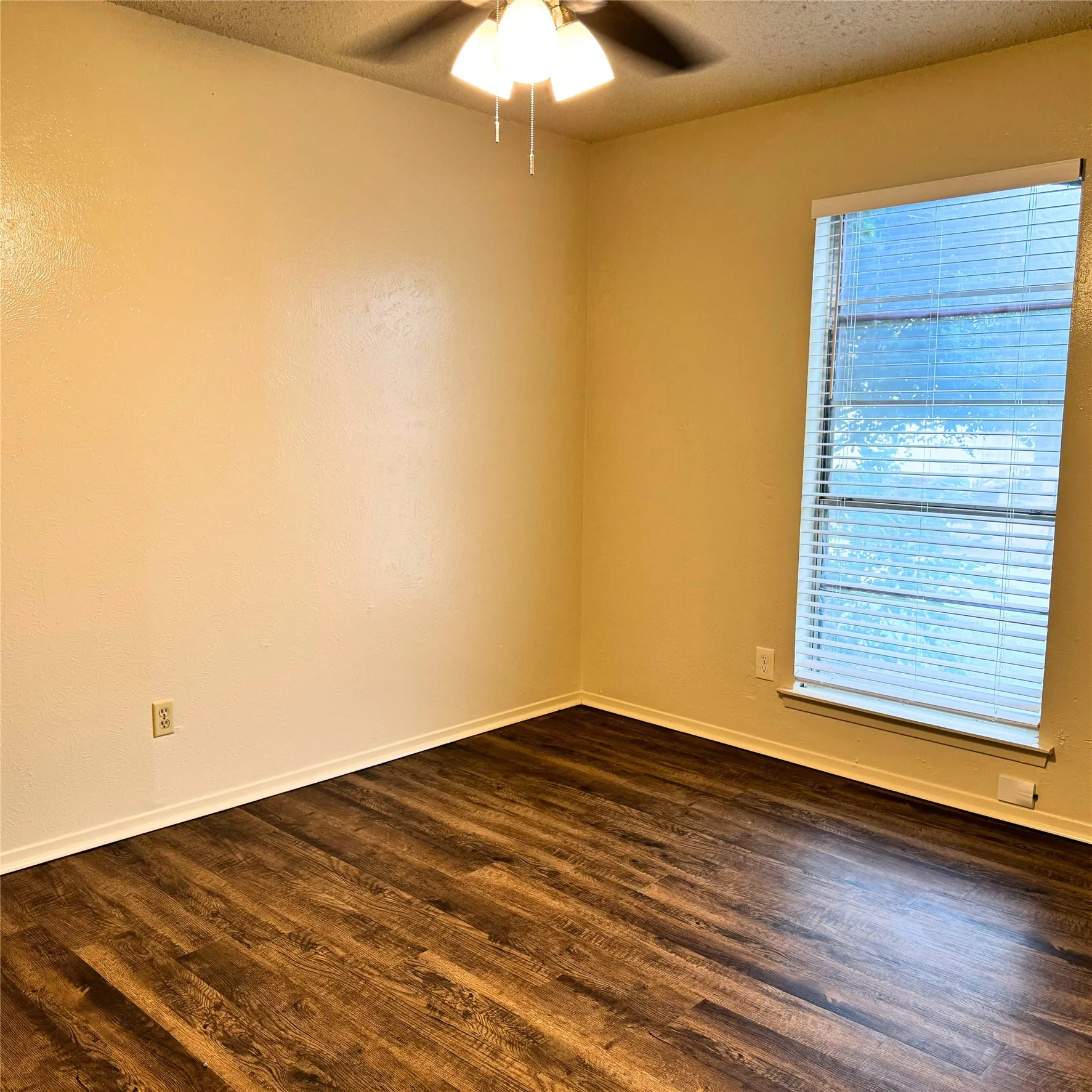 Duplex For Rent in Dallas County , 628 Taylor Court, Duncanville, Texas 75137, 3 Bedroom, 2 Bathroom, Garage spaces, 1,500 Sqft, built in 1978, mls#21302850, Real Estate Agent in Duncanville, Homes For Rent in Dallas county, Homes For Rent in Duncanville, Realtor in Duncanville Texas, Real Estate Brokerage Independent Realty Texas, Luminita Cordes Realtor