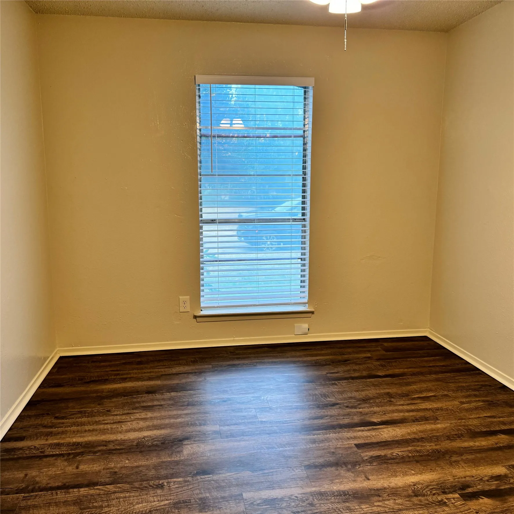 Duplex For Rent in Dallas County , 628 Taylor Court, Duncanville, Texas 75137, 3 Bedroom, 2 Bathroom, Garage spaces, 1,500 Sqft, built in 1978, mls#21302850, Real Estate Agent in Duncanville, Homes For Rent in Dallas county, Homes For Rent in Duncanville, Realtor in Duncanville Texas, Real Estate Brokerage Independent Realty Texas, Luminita Cordes Realtor