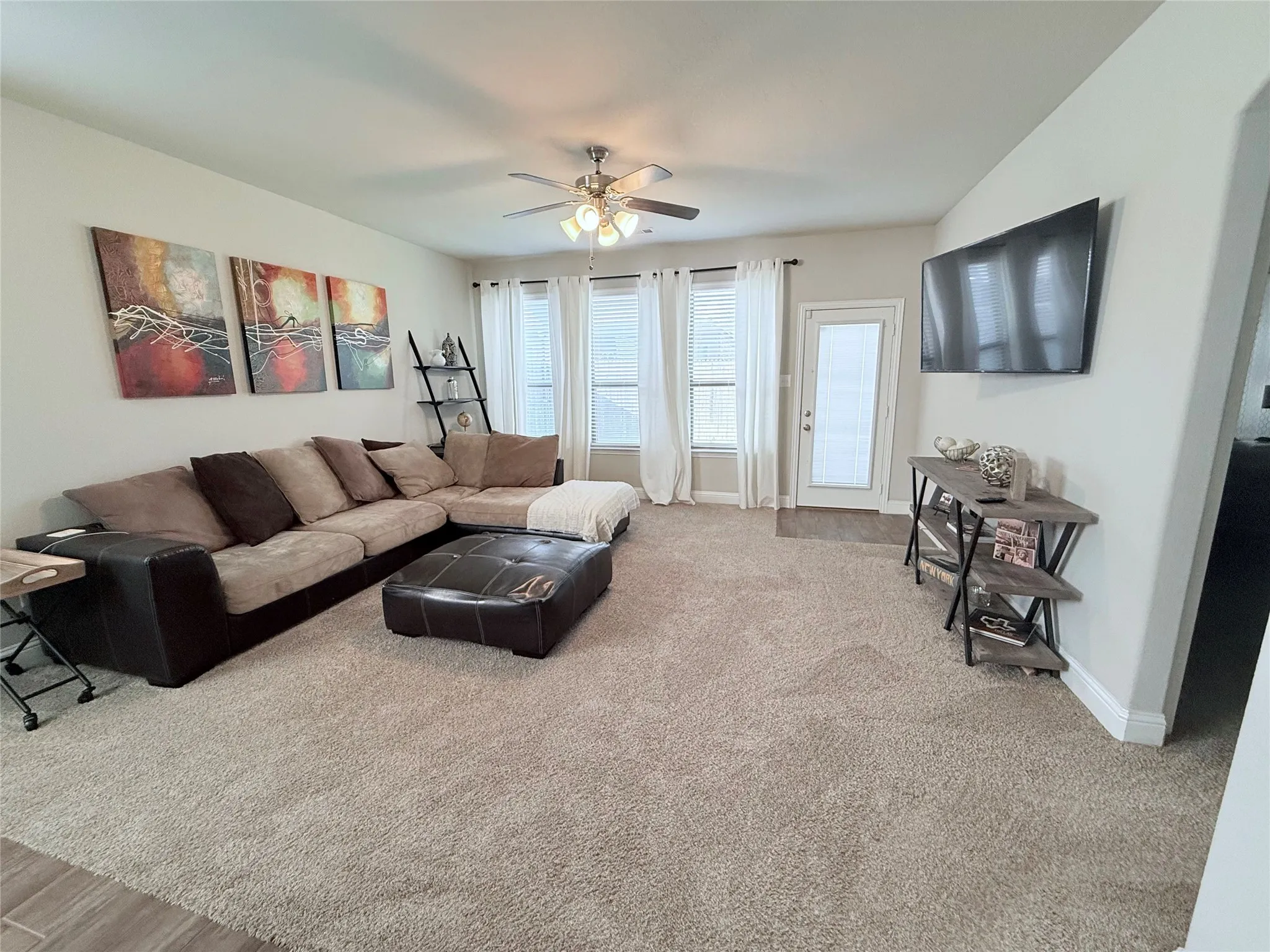 Single Family Residence For Sale in Hunt County , 612 Redwood Drive, Greenville, Texas 75402, 4 Bedroom, 3 Bathroom, 2 Garage spaces, 2,177 Sqft, built in 2019, mls#21300035, Real Estate Agent in Greenville, Homes For Sale in Hunt county, Homes For Sale in Greenville, Realtor in Greenville Texas, Real Estate Brokerage Independent Realty Texas, Luminita Cordes Realtor
