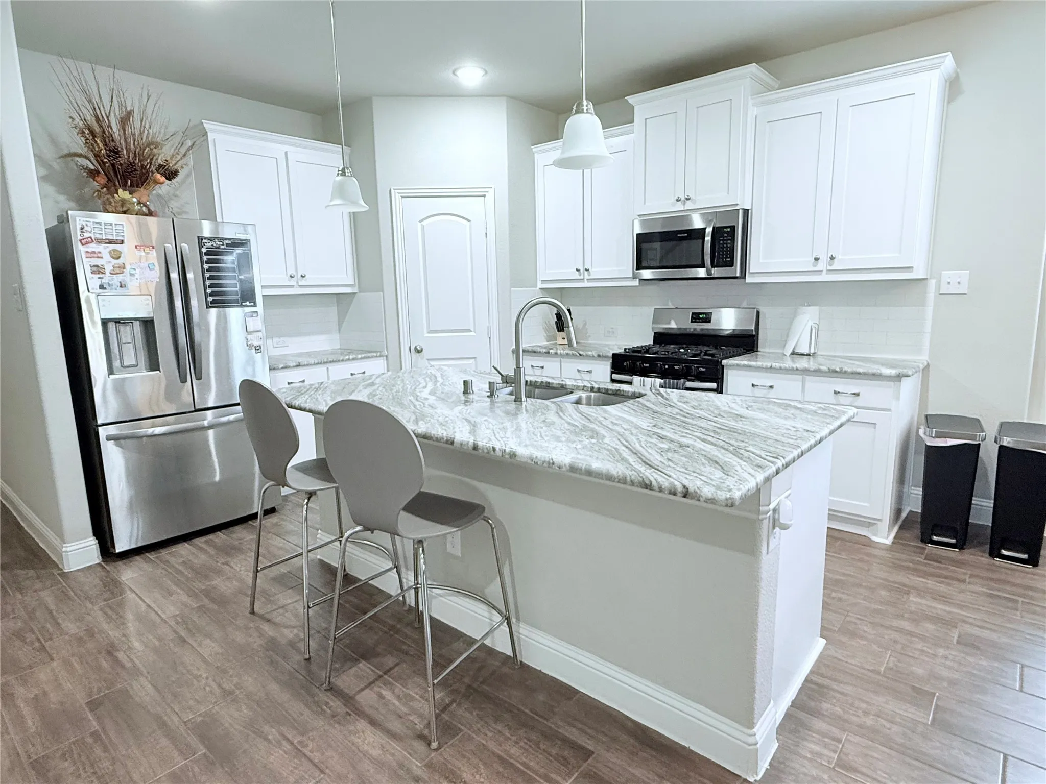 Single Family Residence For Sale in Hunt County , 612 Redwood Drive, Greenville, Texas 75402, 4 Bedroom, 3 Bathroom, 2 Garage spaces, 2,177 Sqft, built in 2019, mls#21300035, Real Estate Agent in Greenville, Homes For Sale in Hunt county, Homes For Sale in Greenville, Realtor in Greenville Texas, Real Estate Brokerage Independent Realty Texas, Luminita Cordes Realtor