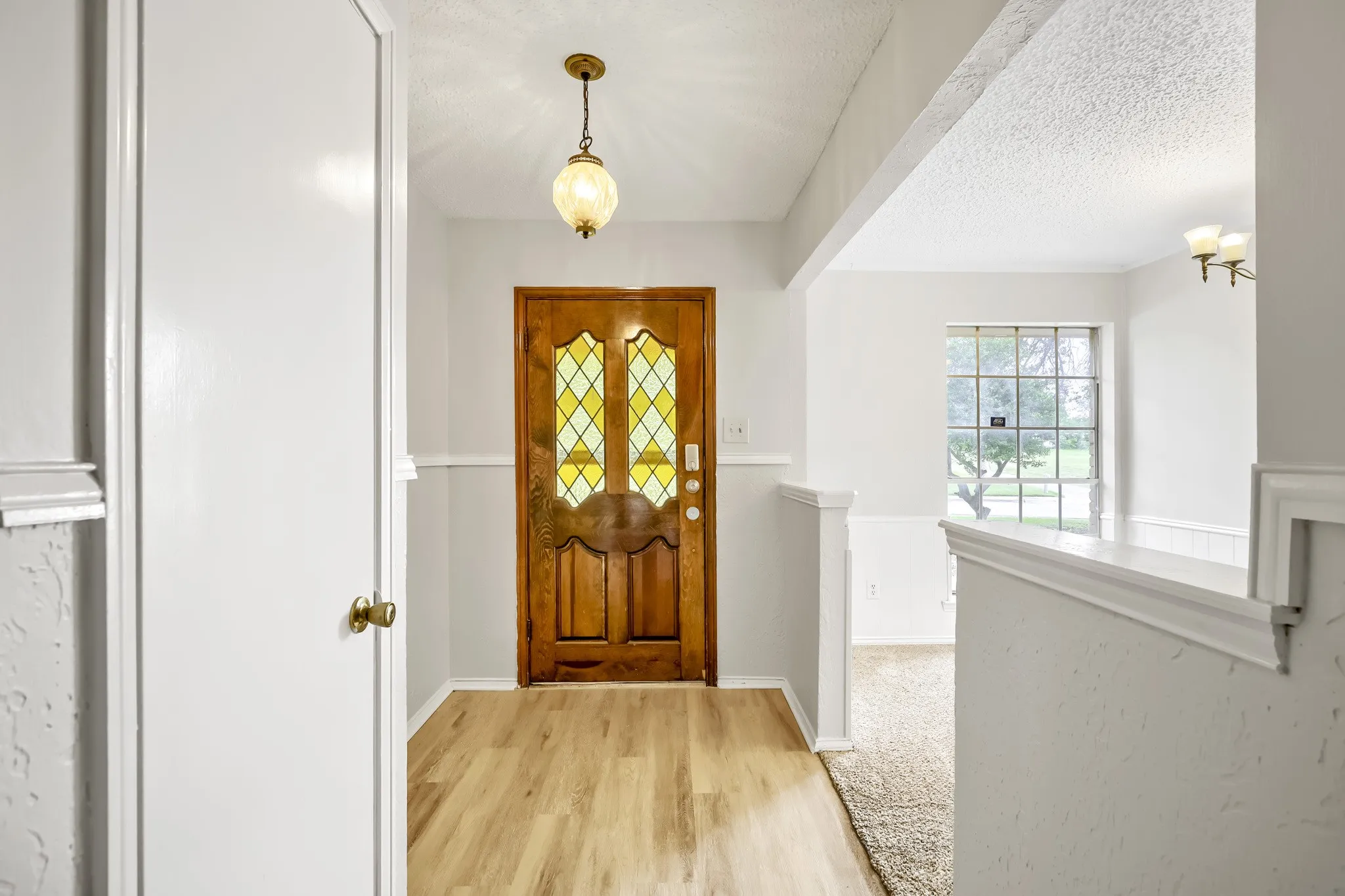 Single Family Residence For Sale in Dallas County , 508 Stony Creek Drive, De Soto, Texas 75115, 3 Bedroom, 2 Bathroom, 2 Garage spaces, 1,612 Sqft, built in 1973, mls#21264052, Real Estate Agent in De Soto, Homes For Sale in Dallas county, Homes For Sale in De Soto, Realtor in De Soto Texas, Real Estate Brokerage Independent Realty Texas, Luminita Cordes Realtor