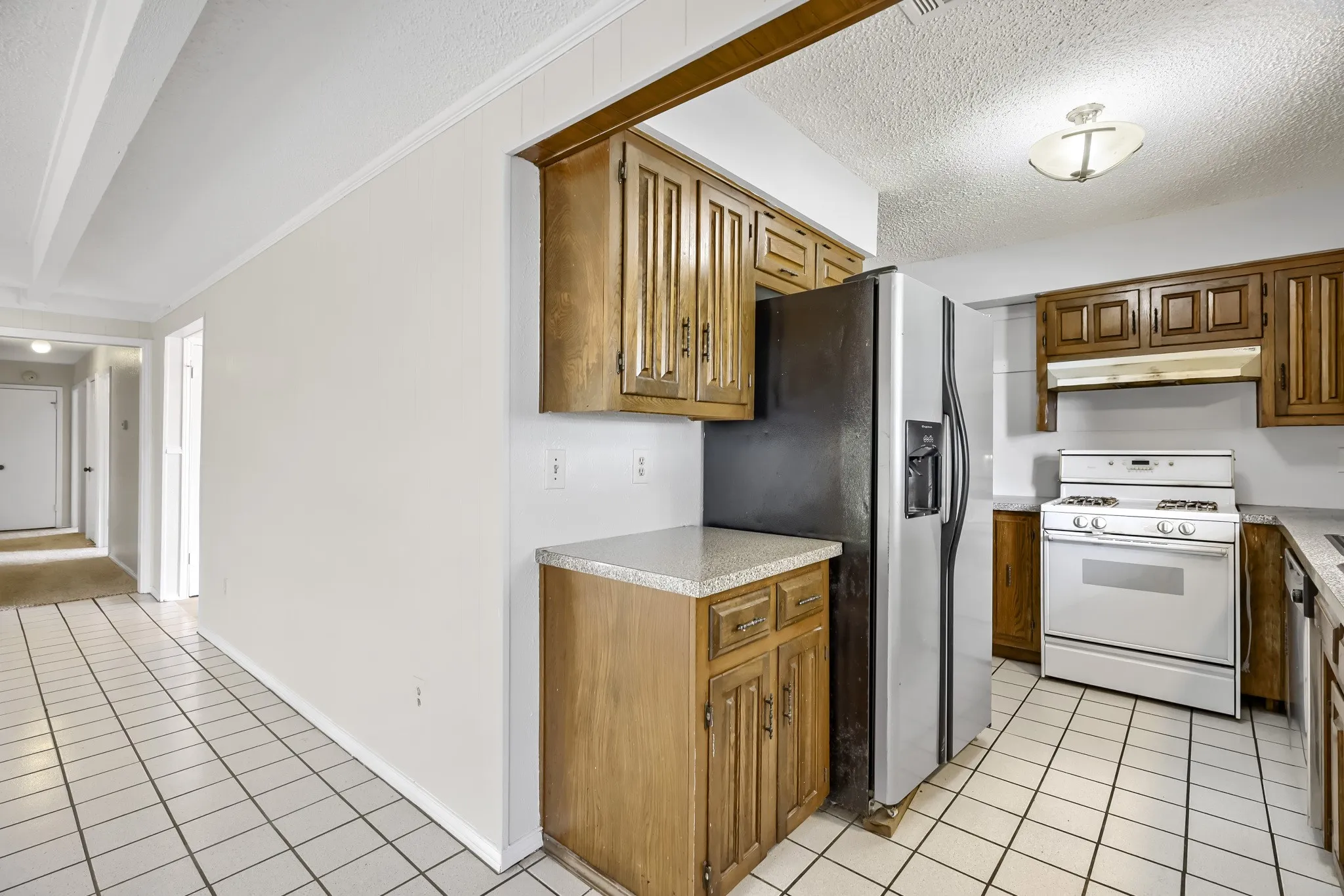 Single Family Residence For Sale in Dallas County , 508 Stony Creek Drive, De Soto, Texas 75115, 3 Bedroom, 2 Bathroom, 2 Garage spaces, 1,612 Sqft, built in 1973, mls#21264052, Real Estate Agent in De Soto, Homes For Sale in Dallas county, Homes For Sale in De Soto, Realtor in De Soto Texas, Real Estate Brokerage Independent Realty Texas, Luminita Cordes Realtor
