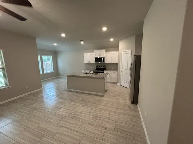 Single Family Residence For Rent in Tarrant County , 333 Lubbock Drive, Azle, Texas 76020, 3 Bedroom, 2 Bathroom, 2 Garage spaces, 1,600 Sqft, built in 2025, mls#21267192, Real Estate Agent in Azle, Homes For Rent in Tarrant county, Homes For Rent in Azle, Realtor in Azle Texas, Real Estate Brokerage Independent Realty Texas, Luminita Cordes Realtor