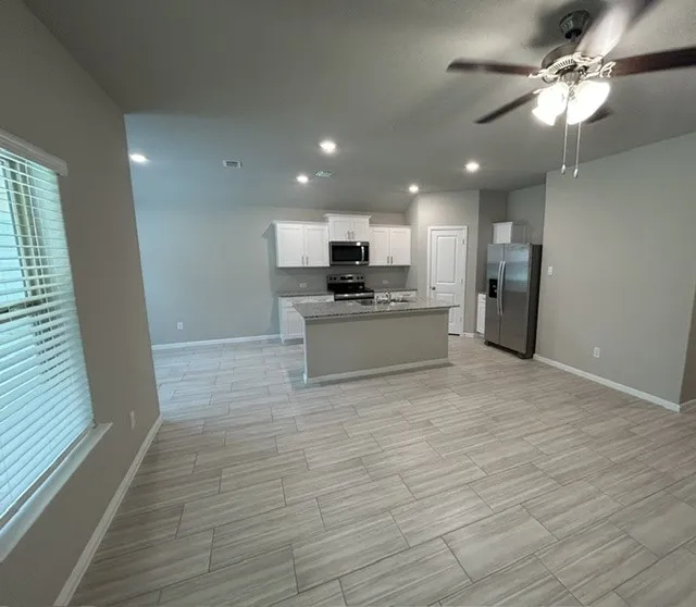 Single Family Residence For Rent in Tarrant County , 333 Lubbock Drive, Azle, Texas 76020, 3 Bedroom, 2 Bathroom, 2 Garage spaces, 1,600 Sqft, built in 2025, mls#21267192, Real Estate Agent in Azle, Homes For Rent in Tarrant county, Homes For Rent in Azle, Realtor in Azle Texas, Real Estate Brokerage Independent Realty Texas, Luminita Cordes Realtor