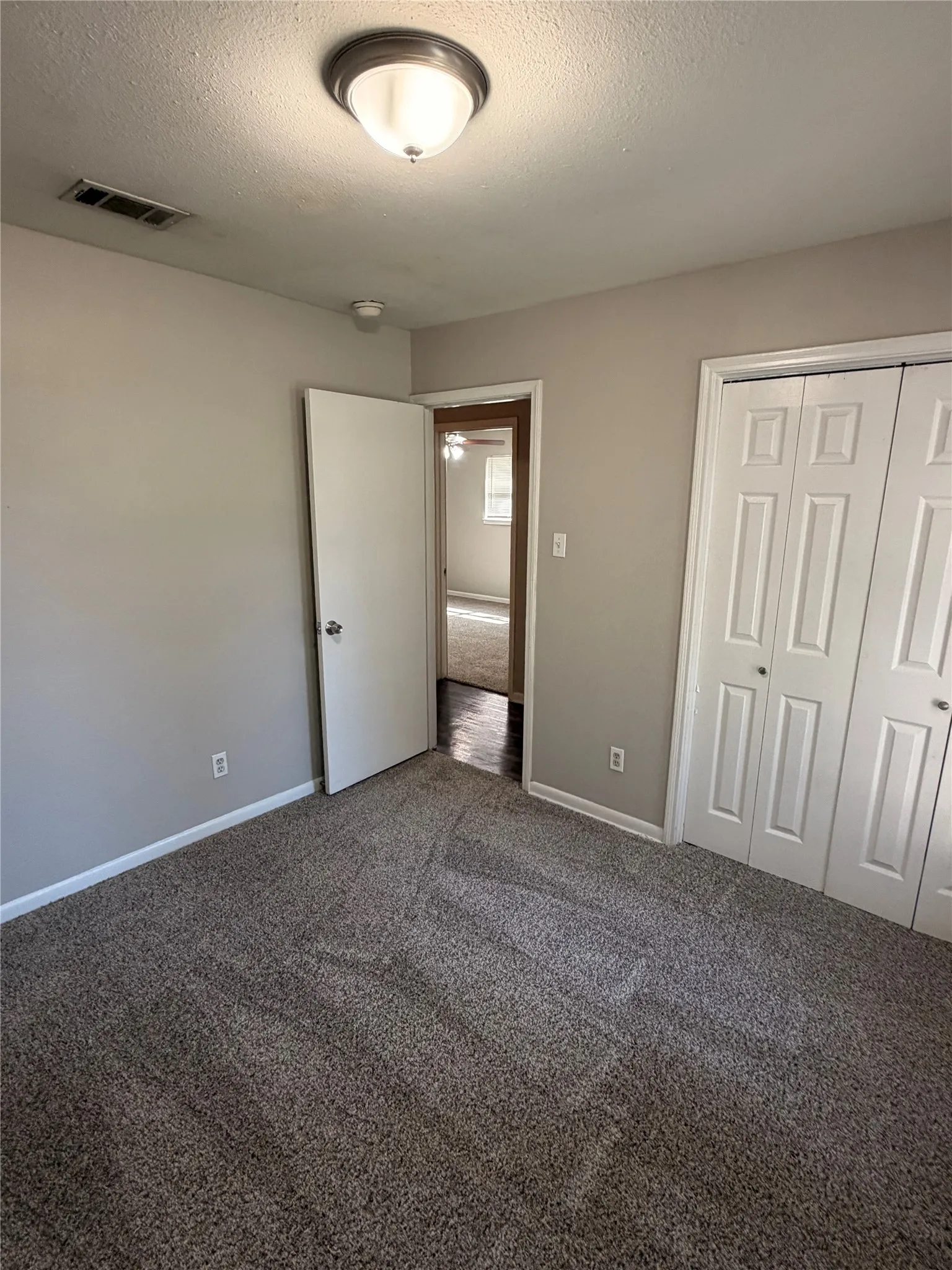 Single Family Residence For Rent in Tarrant County , 7425 Van Natta Lane, Fort Worth, Texas 76112, 3 Bedroom, 2 Bathroom, 2 Garage spaces, 1,634 Sqft, built in 1967, mls#21302856, Real Estate Agent in Fort Worth, Homes For Rent in Tarrant county, Homes For Rent in Fort Worth, Realtor in Fort Worth Texas, Real Estate Brokerage Independent Realty Texas, Luminita Cordes Realtor