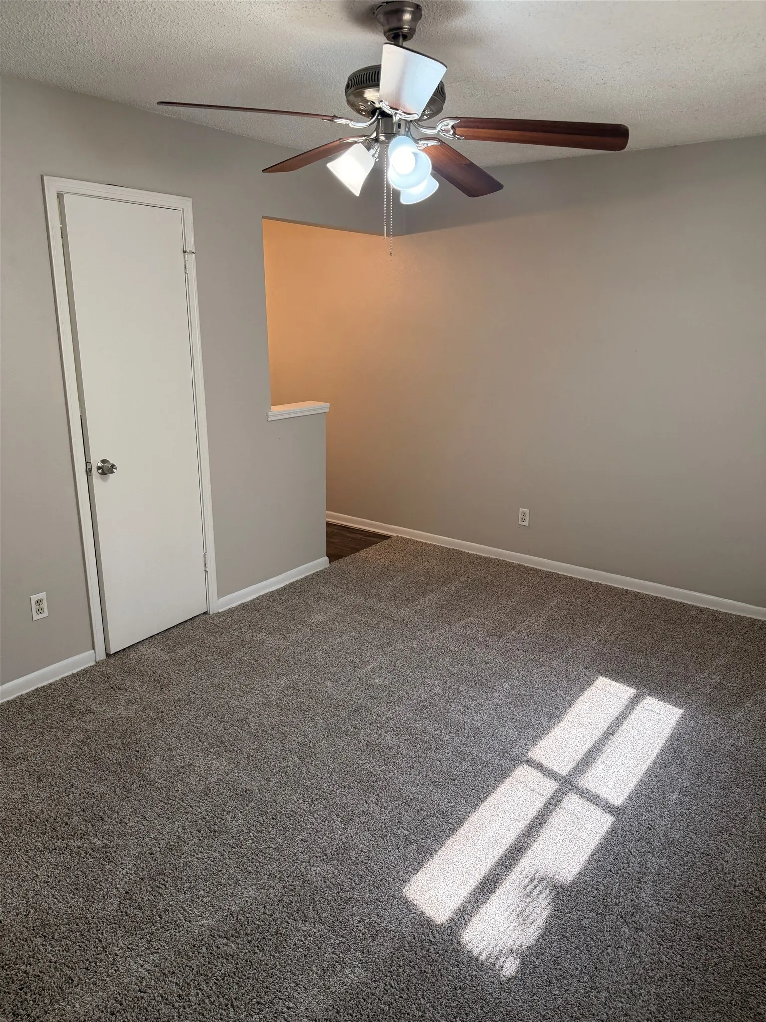 Single Family Residence For Rent in Tarrant County , 7425 Van Natta Lane, Fort Worth, Texas 76112, 3 Bedroom, 2 Bathroom, 2 Garage spaces, 1,634 Sqft, built in 1967, mls#21302856, Real Estate Agent in Fort Worth, Homes For Rent in Tarrant county, Homes For Rent in Fort Worth, Realtor in Fort Worth Texas, Real Estate Brokerage Independent Realty Texas, Luminita Cordes Realtor