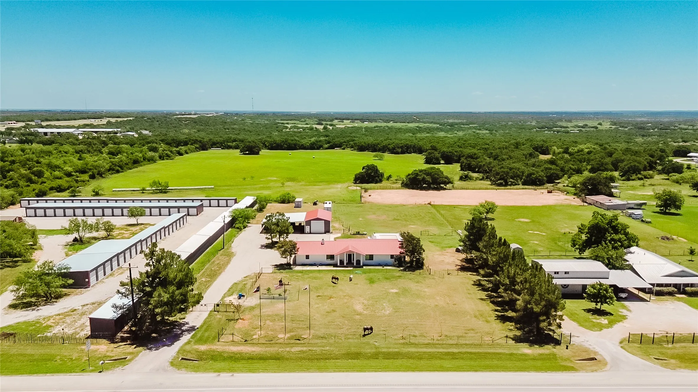Single Family Residence For Sale in Eastland County , 6217 Highway 183, Cisco, Texas 76437, 3 Bedroom, 2 Bathroom, 2 Garage spaces, 2,240 Sqft, built in 1980, mls#21302703, Real Estate Agent in Cisco, Homes For Sale in Eastland county, Homes For Sale in Cisco, Realtor in Cisco Texas, Real Estate Brokerage Independent Realty Texas, Luminita Cordes Realtor