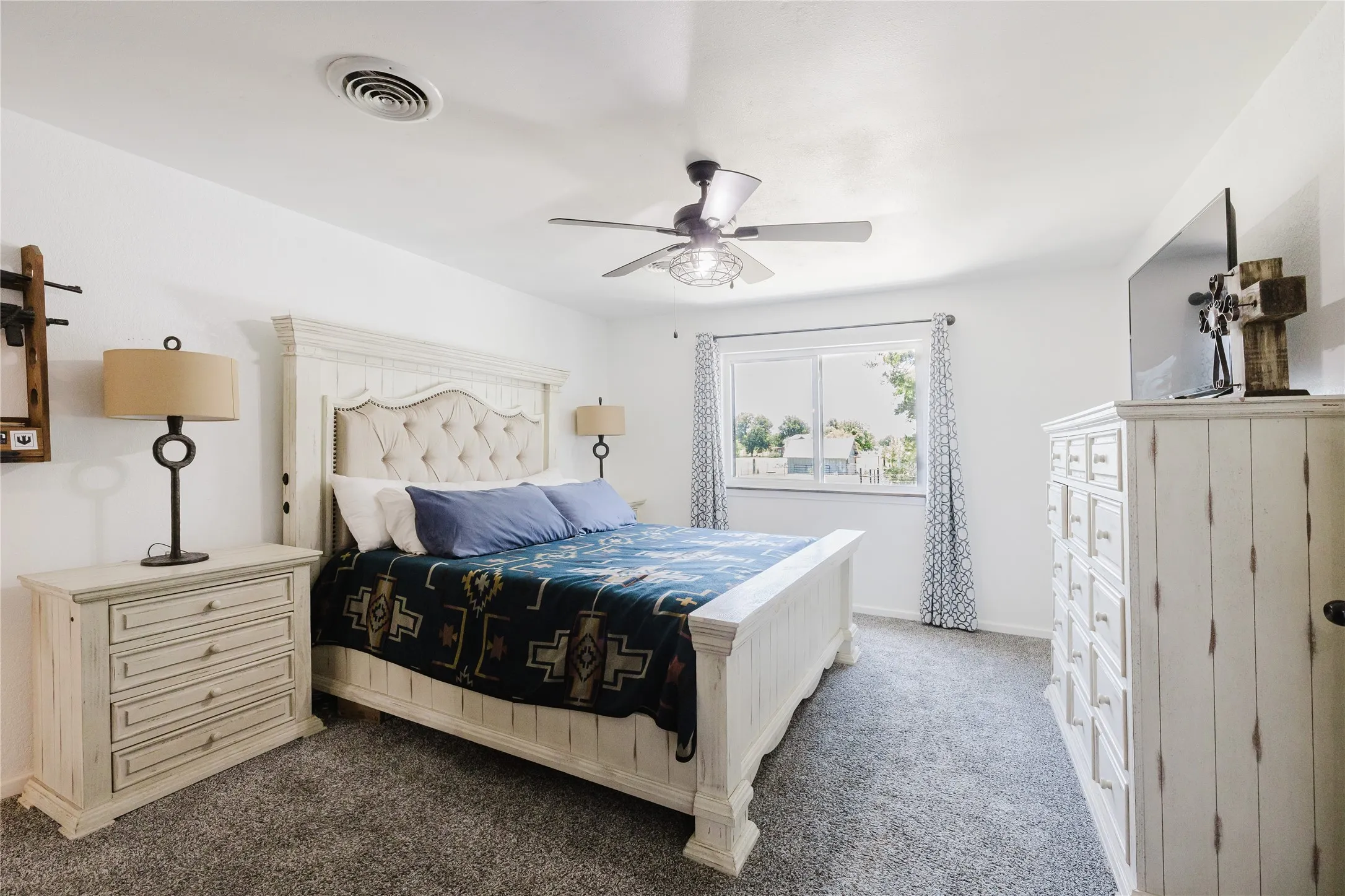 Single Family Residence For Sale in Eastland County , 6217 Highway 183, Cisco, Texas 76437, 3 Bedroom, 2 Bathroom, 2 Garage spaces, 2,240 Sqft, built in 1980, mls#21302703, Real Estate Agent in Cisco, Homes For Sale in Eastland county, Homes For Sale in Cisco, Realtor in Cisco Texas, Real Estate Brokerage Independent Realty Texas, Luminita Cordes Realtor