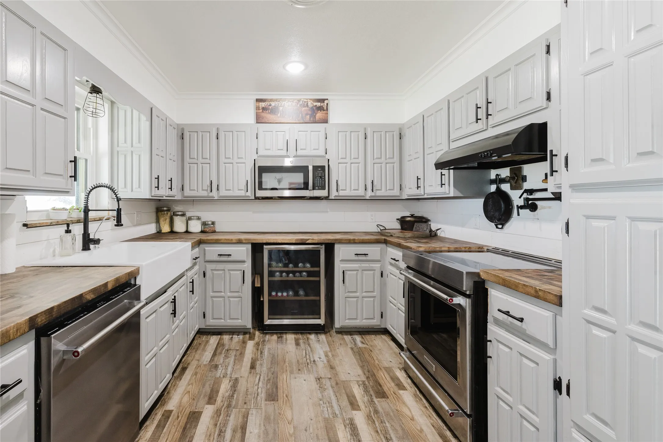 Single Family Residence For Sale in Eastland County , 6217 Highway 183, Cisco, Texas 76437, 3 Bedroom, 2 Bathroom, 2 Garage spaces, 2,240 Sqft, built in 1980, mls#21302703, Real Estate Agent in Cisco, Homes For Sale in Eastland county, Homes For Sale in Cisco, Realtor in Cisco Texas, Real Estate Brokerage Independent Realty Texas, Luminita Cordes Realtor