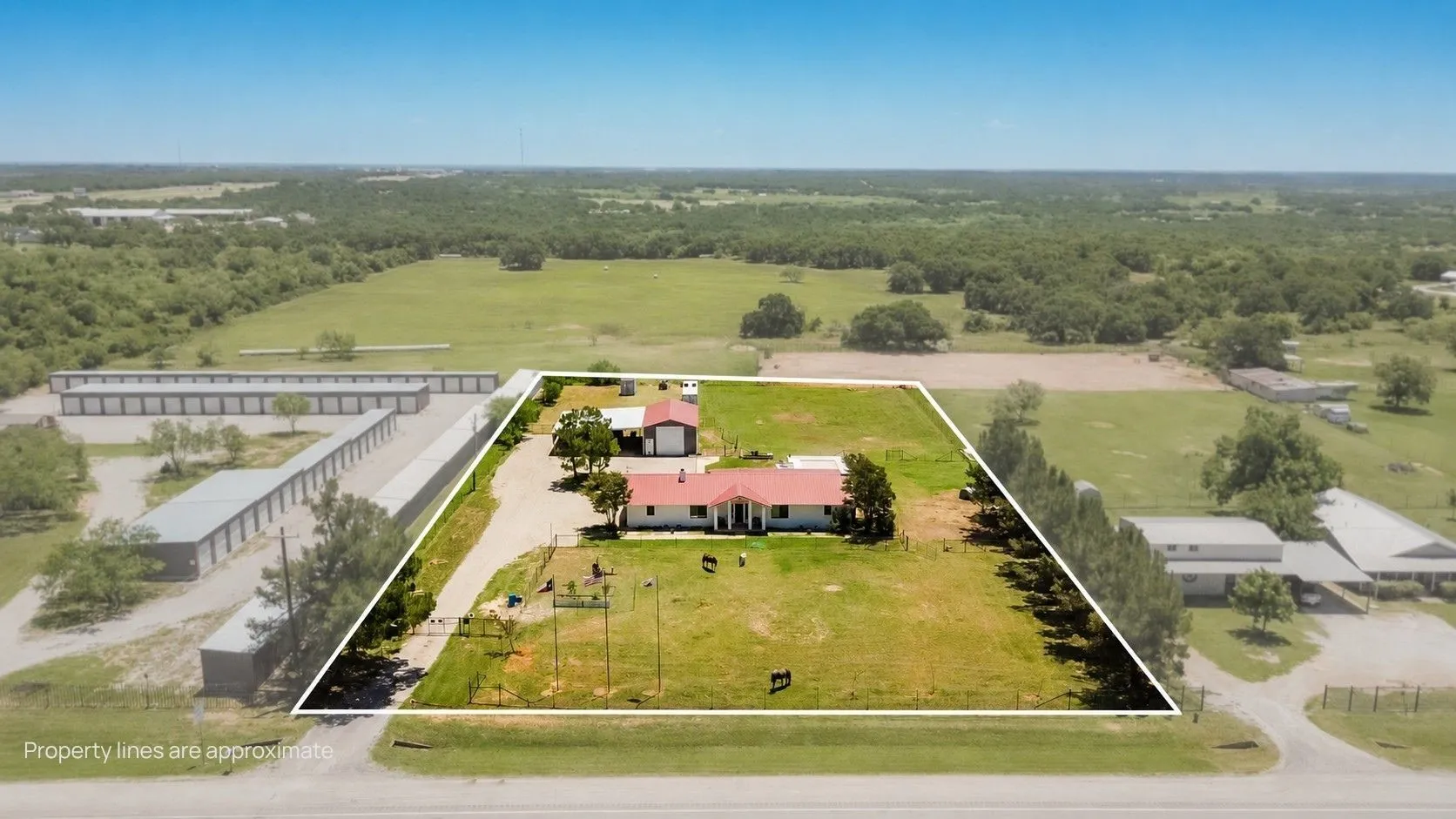 Single Family Residence For Sale in Eastland County , 6217 Highway 183, Cisco, Texas 76437, 3 Bedroom, 2 Bathroom, 2 Garage spaces, 2,240 Sqft, built in 1980, mls#21302703, Real Estate Agent in Cisco, Homes For Sale in Eastland county, Homes For Sale in Cisco, Realtor in Cisco Texas, Real Estate Brokerage Independent Realty Texas, Luminita Cordes Realtor