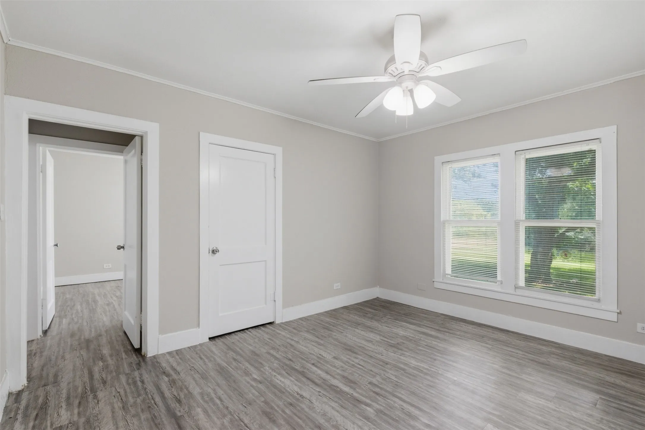 Single Family Residence For Sale in Grayson County , 630 E Acheson Street, Denison, Texas 75021, 3 Bedroom, 1 Bathroom, 1 Garage spaces, 1,086 Sqft, built in 1935, mls#21302183, Real Estate Agent in Denison, Homes For Sale in Grayson county, Homes For Sale in Denison, Realtor in Denison Texas, Real Estate Brokerage Independent Realty Texas, Luminita Cordes Realtor