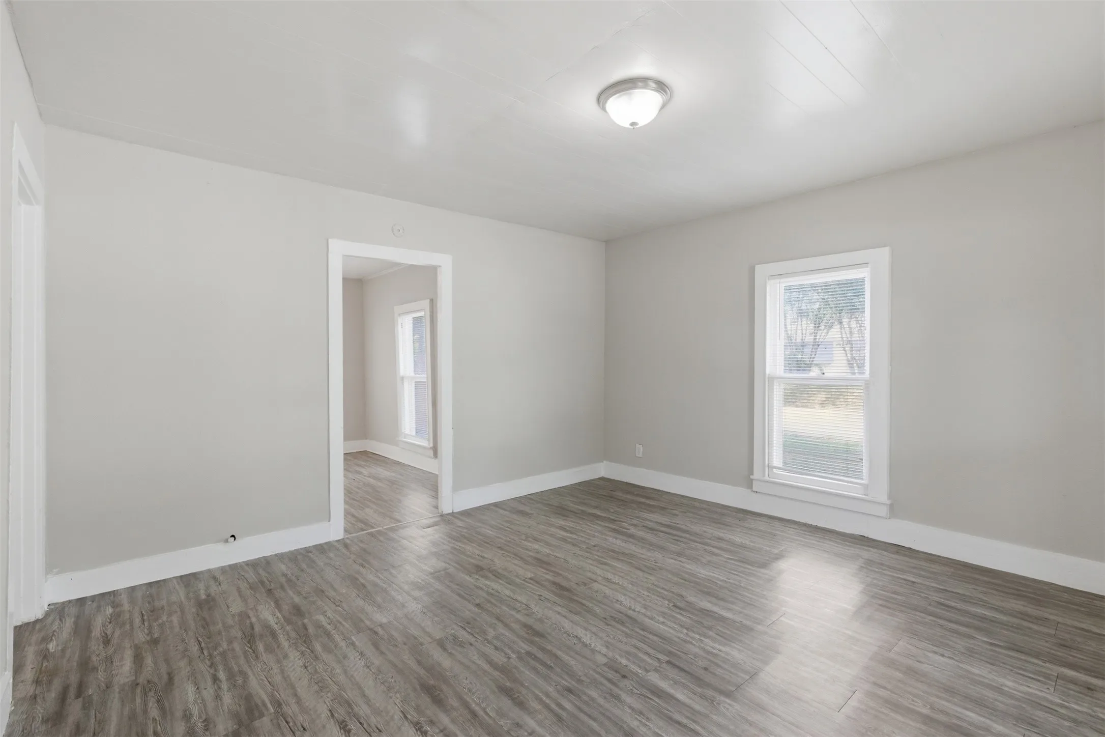 Single Family Residence For Sale in Grayson County , 630 E Acheson Street, Denison, Texas 75021, 3 Bedroom, 1 Bathroom, 1 Garage spaces, 1,086 Sqft, built in 1935, mls#21302183, Real Estate Agent in Denison, Homes For Sale in Grayson county, Homes For Sale in Denison, Realtor in Denison Texas, Real Estate Brokerage Independent Realty Texas, Luminita Cordes Realtor
