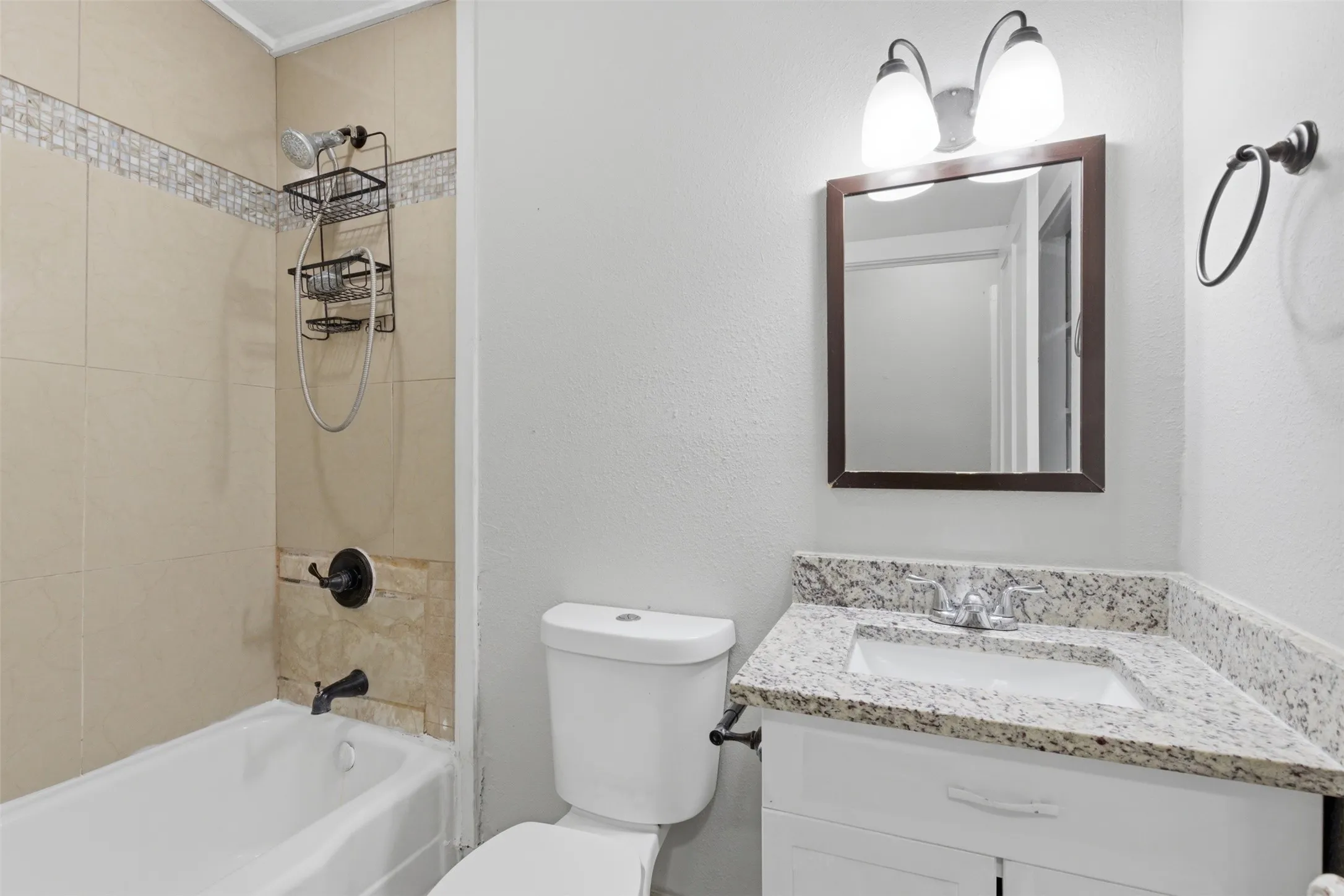Single Family Residence For Sale in Grayson County , 630 E Acheson Street, Denison, Texas 75021, 3 Bedroom, 1 Bathroom, 1 Garage spaces, 1,086 Sqft, built in 1935, mls#21302183, Real Estate Agent in Denison, Homes For Sale in Grayson county, Homes For Sale in Denison, Realtor in Denison Texas, Real Estate Brokerage Independent Realty Texas, Luminita Cordes Realtor
