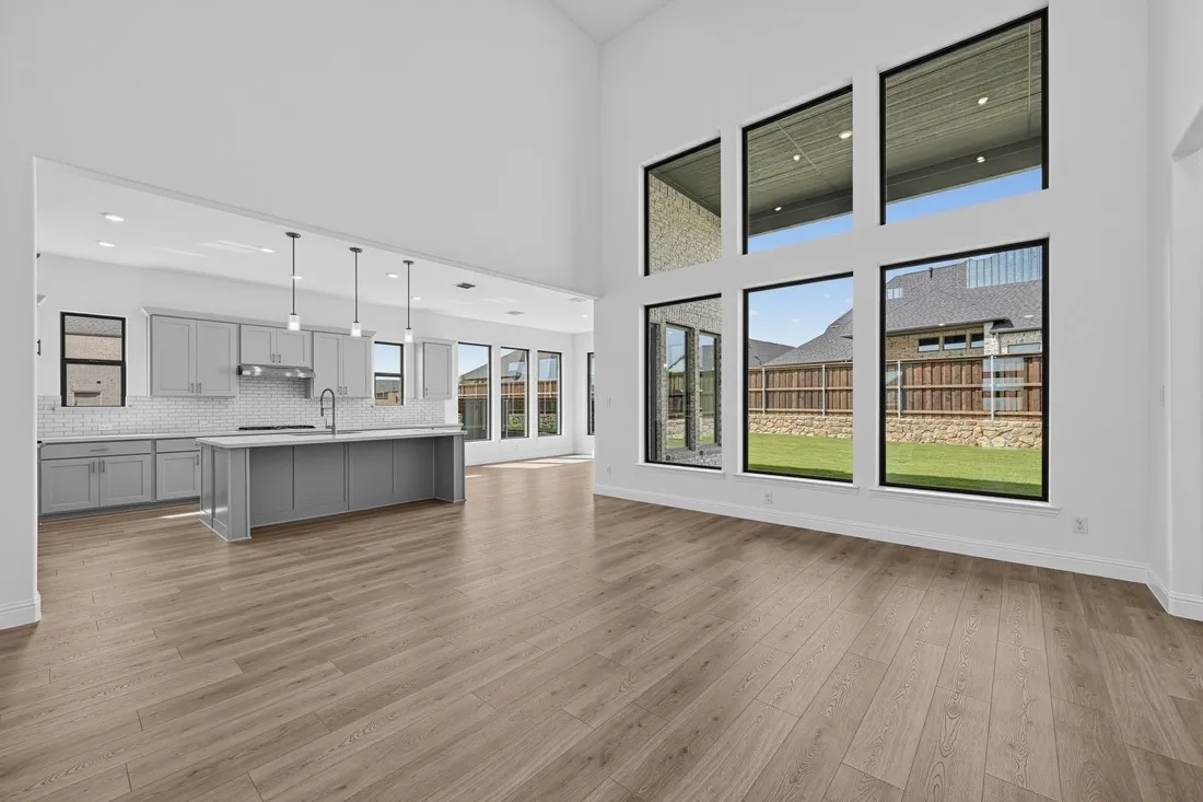 2412 Cottonwood Manor ~ Ready Now