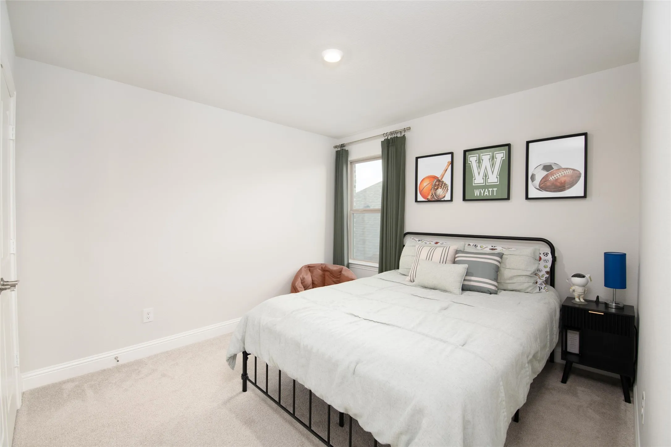 Another spacious secondary bedroom provides flexibility for family, guests, a study area, or creative space, ensuring room for everyone to spread out and enjoy.