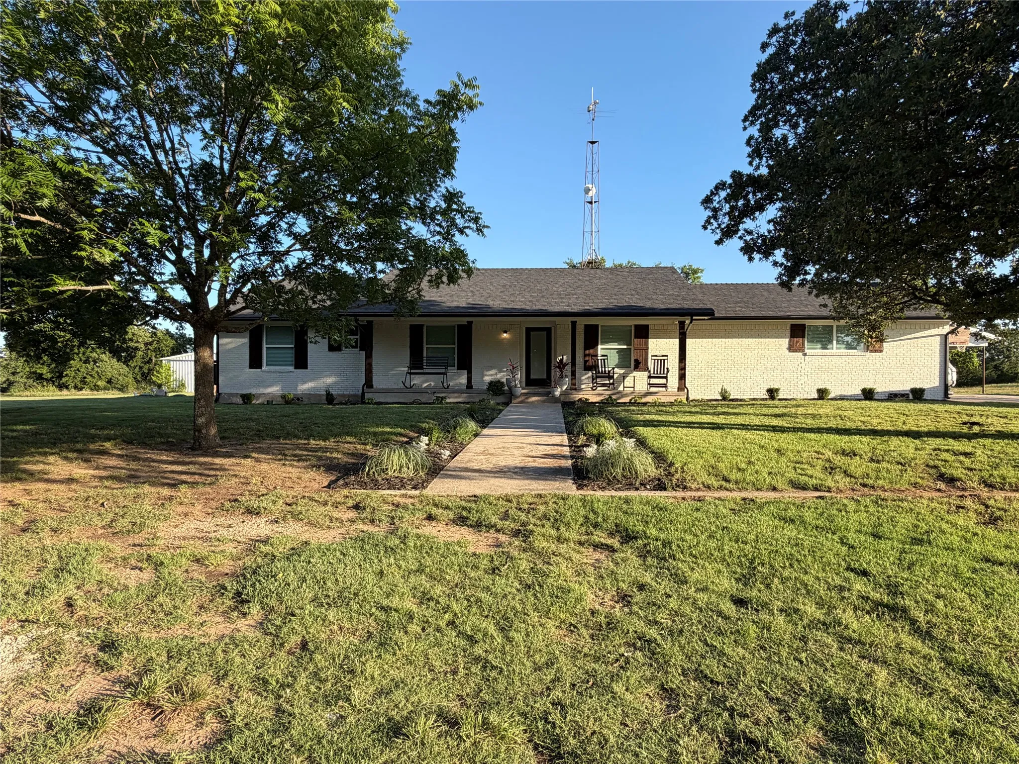 Single Family Residence For Sale in Cooke County , 1306 Mcdaniel Street, Callisburg, Texas 76240, 4 Bedroom, 2 Bathroom, Garage spaces, 2,060 Sqft, built in 1980, Price $550,000, mls#21297945, Real Estate Agent in Callisburg, Homes For Sale in Cooke county, Homes For Sale in Callisburg, Realtor in Callisburg Texas, Real Estate Brokerage Independent Realty Texas, Luminita Cordes Realtor