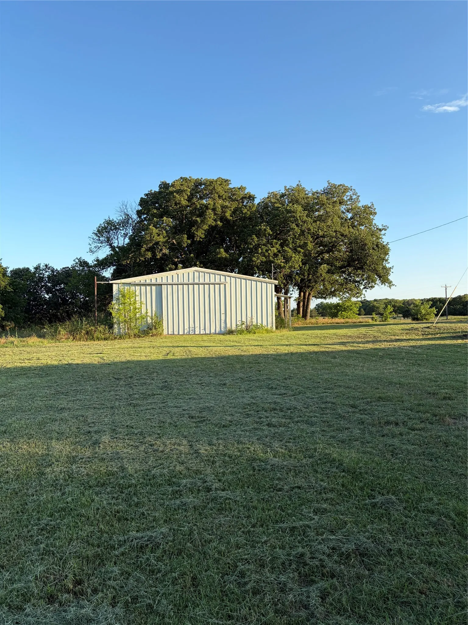 Single Family Residence For Sale in Cooke County , 1306 Mcdaniel Street, Callisburg, Texas 76240, 4 Bedroom, 2 Bathroom, Garage spaces, 2,060 Sqft, built in 1980, Price $550,000, mls#21297945, Real Estate Agent in Callisburg, Homes For Sale in Cooke county, Homes For Sale in Callisburg, Realtor in Callisburg Texas, Real Estate Brokerage Independent Realty Texas, Luminita Cordes Realtor