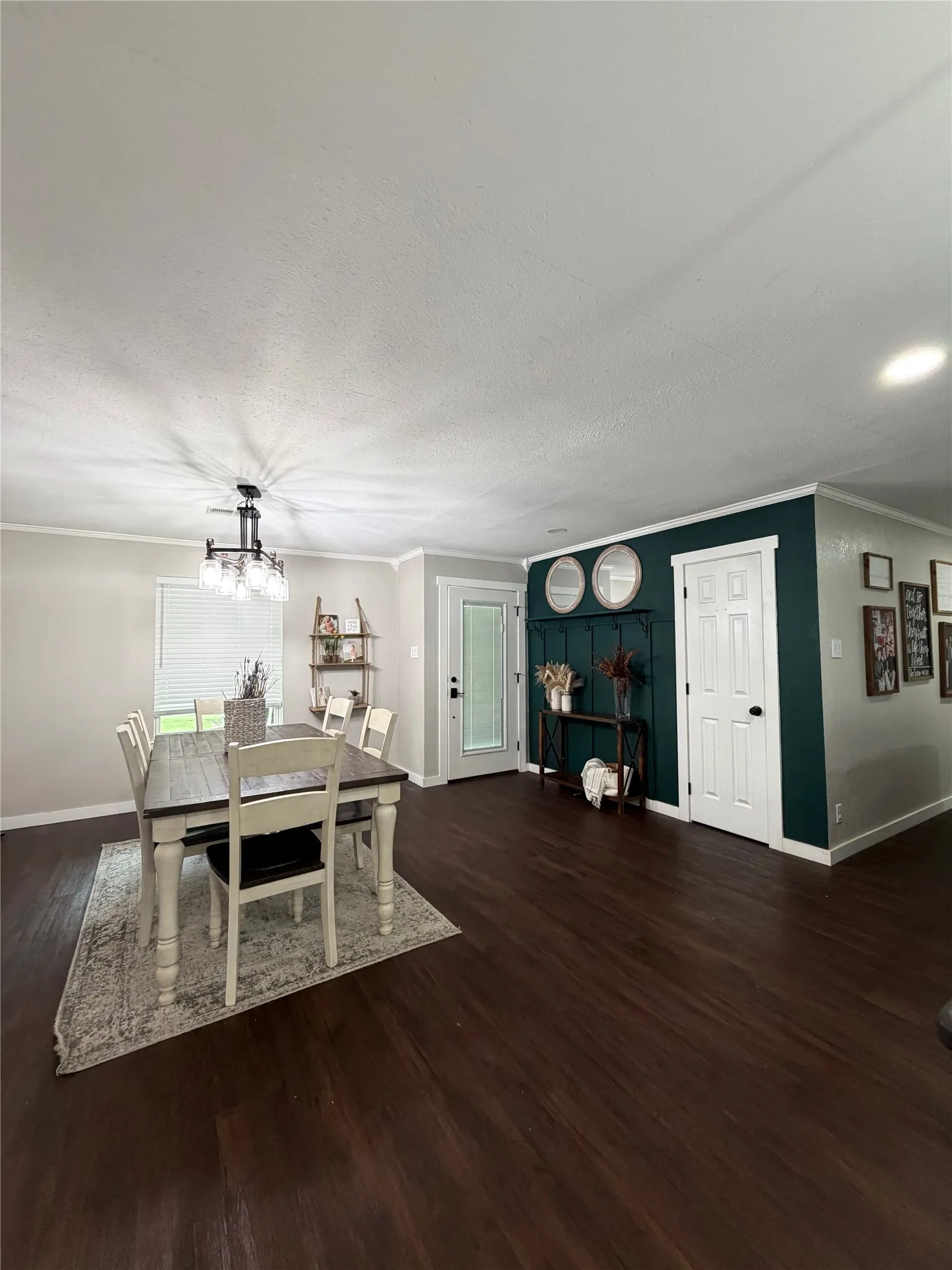 Single Family Residence For Sale in Cooke County , 1306 Mcdaniel Street, Callisburg, Texas 76240, 4 Bedroom, 2 Bathroom, Garage spaces, 2,060 Sqft, built in 1980, Price $550,000, mls#21297945, Real Estate Agent in Callisburg, Homes For Sale in Cooke county, Homes For Sale in Callisburg, Realtor in Callisburg Texas, Real Estate Brokerage Independent Realty Texas, Luminita Cordes Realtor