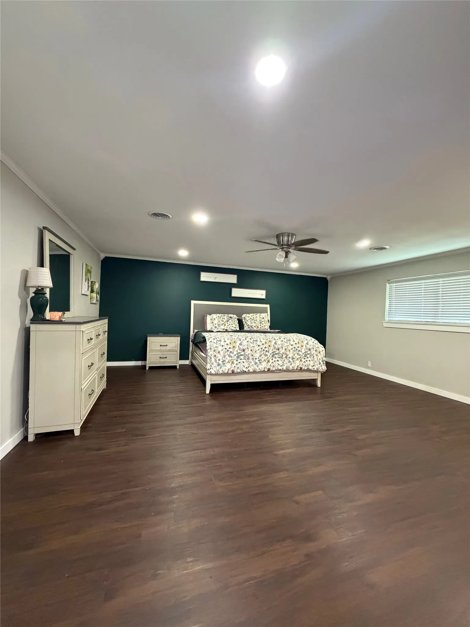 Single Family Residence For Sale in Cooke County , 1306 Mcdaniel Street, Callisburg, Texas 76240, 4 Bedroom, 2 Bathroom, Garage spaces, 2,060 Sqft, built in 1980, Price $550,000, mls#21297945, Real Estate Agent in Callisburg, Homes For Sale in Cooke county, Homes For Sale in Callisburg, Realtor in Callisburg Texas, Real Estate Brokerage Independent Realty Texas, Luminita Cordes Realtor