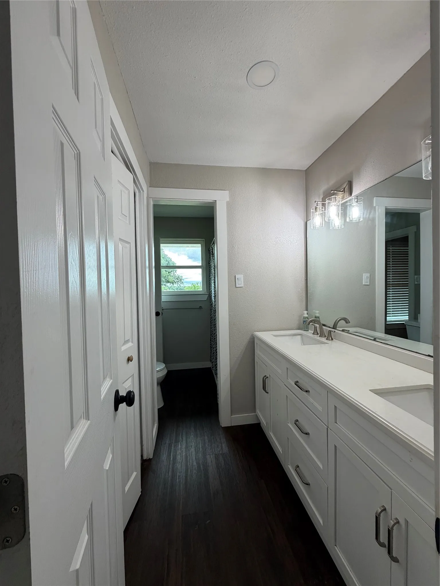 Single Family Residence For Sale in Cooke County , 1306 Mcdaniel Street, Callisburg, Texas 76240, 4 Bedroom, 2 Bathroom, Garage spaces, 2,060 Sqft, built in 1980, Price $550,000, mls#21297945, Real Estate Agent in Callisburg, Homes For Sale in Cooke county, Homes For Sale in Callisburg, Realtor in Callisburg Texas, Real Estate Brokerage Independent Realty Texas, Luminita Cordes Realtor