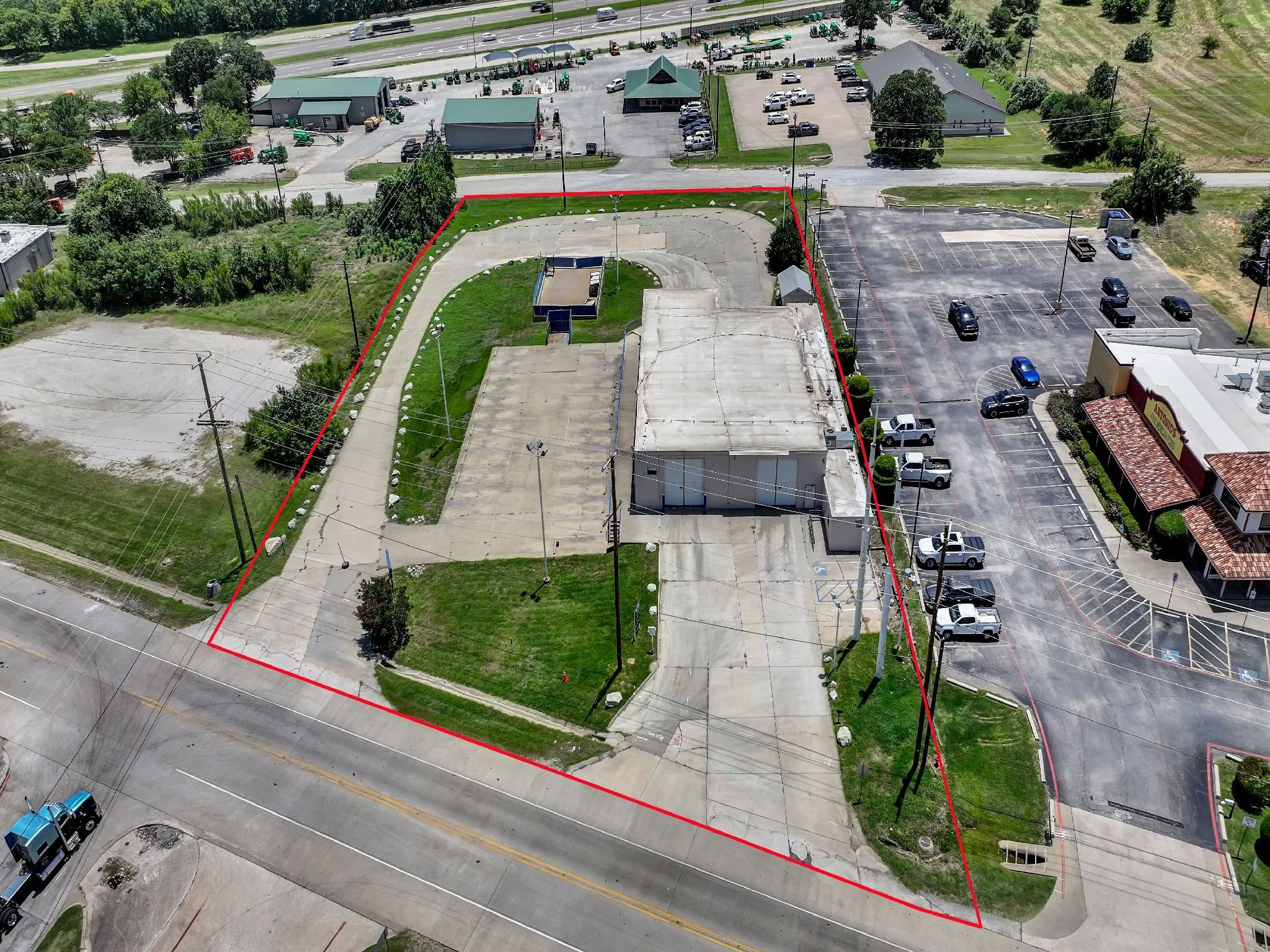 Business For Sale in Parker County , 1926 Santa Fe Drive, Weatherford, Texas 76086, 0, 0, Garage spaces, 0 Sqft, built in 1986, mls#21299519, Real Estate Agent in Weatherford, Homes For Sale in Parker county, Homes For Sale in Weatherford, Realtor in Weatherford Texas, Real Estate Brokerage Independent Realty Texas, Luminita Cordes Realtor