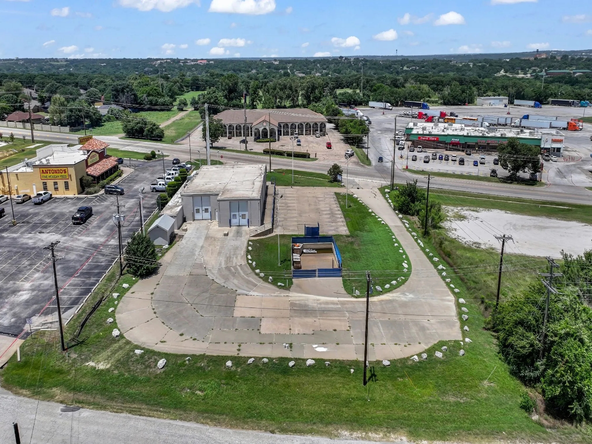 Business For Sale in Parker County , 1926 Santa Fe Drive, Weatherford, Texas 76086, 0, 0, Garage spaces, 0 Sqft, built in 1986, mls#21299519, Real Estate Agent in Weatherford, Homes For Sale in Parker county, Homes For Sale in Weatherford, Realtor in Weatherford Texas, Real Estate Brokerage Independent Realty Texas, Luminita Cordes Realtor