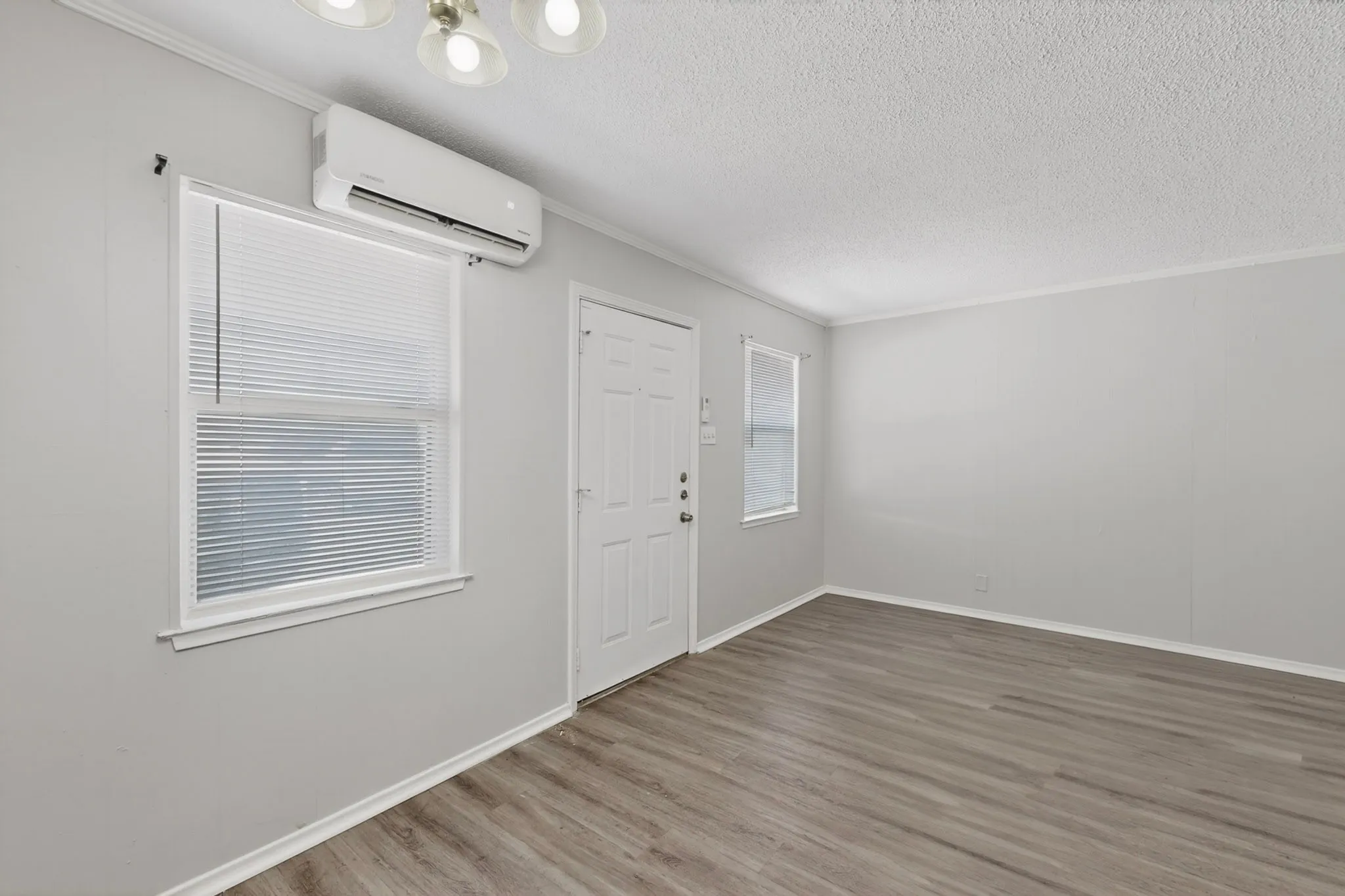Apartment For Rent in Denton County , 1585 N Mill Street, Lewisville, Texas 75057, 1 Bedroom, 1 Bathroom, Garage spaces, 475 Sqft, built in 1979, mls#21302898, Real Estate Agent in Lewisville, Homes For Rent in Denton county, Homes For Rent in Lewisville, Realtor in Lewisville Texas, Real Estate Brokerage Independent Realty Texas, Luminita Cordes Realtor