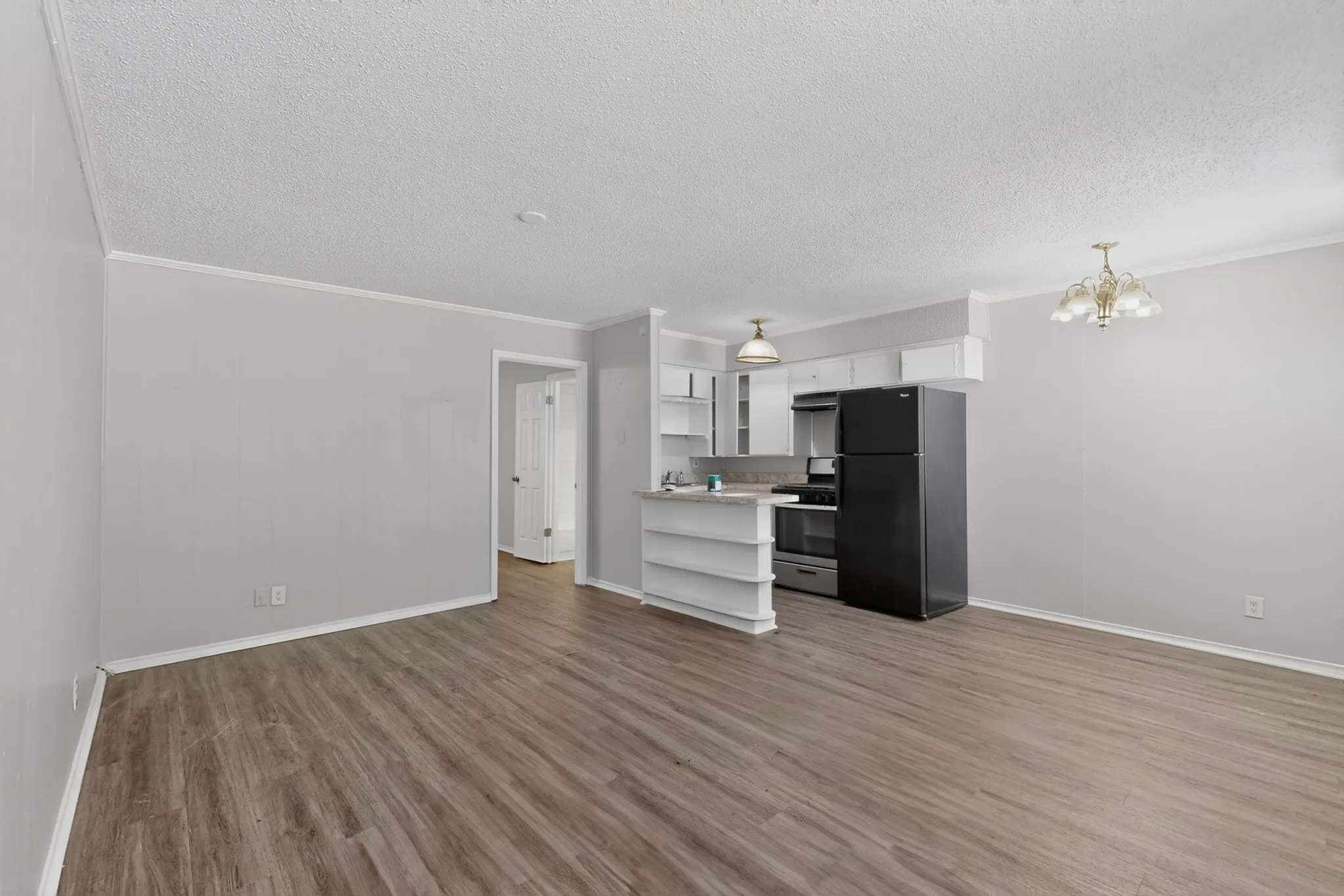 Apartment For Rent in Denton County , 1585 N Mill Street, Lewisville, Texas 75057, 1 Bedroom, 1 Bathroom, Garage spaces, 475 Sqft, built in 1979, mls#21302898, Real Estate Agent in Lewisville, Homes For Rent in Denton county, Homes For Rent in Lewisville, Realtor in Lewisville Texas, Real Estate Brokerage Independent Realty Texas, Luminita Cordes Realtor