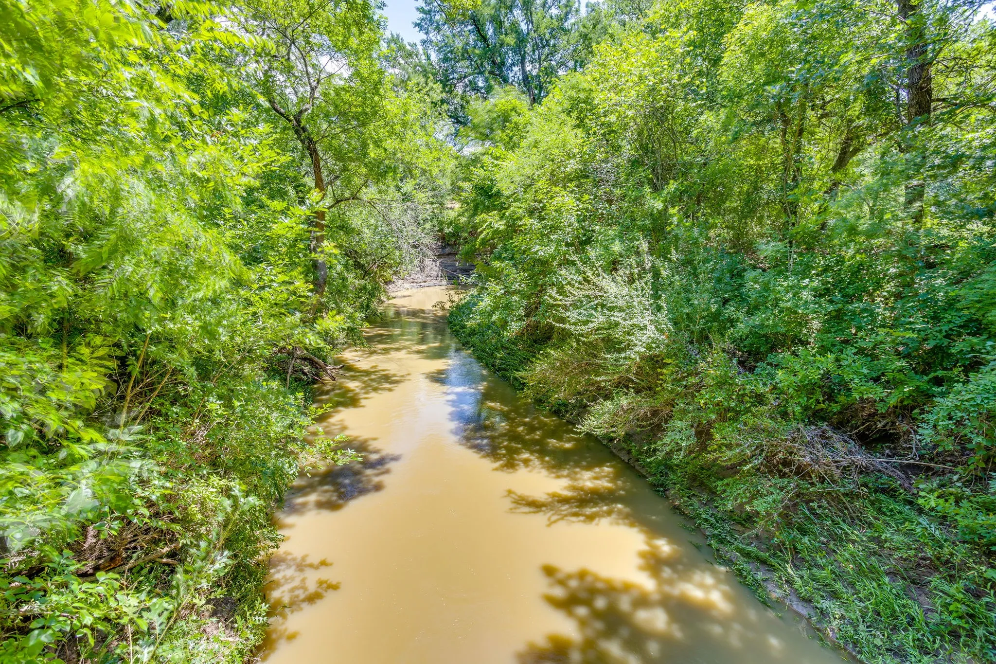 Farm For Sale in Johnson County , 11533 Fm 2258, Grandview, Texas 76050, 4 Bedroom, 3 Bathroom, 2 Garage spaces, 2,372 Sqft, built in 1989, mls#21281637, Real Estate Agent in Grandview, Homes For Sale in Johnson county, Homes For Sale in Grandview, Realtor in Grandview Texas, Real Estate Brokerage Independent Realty Texas, Luminita Cordes Realtor
