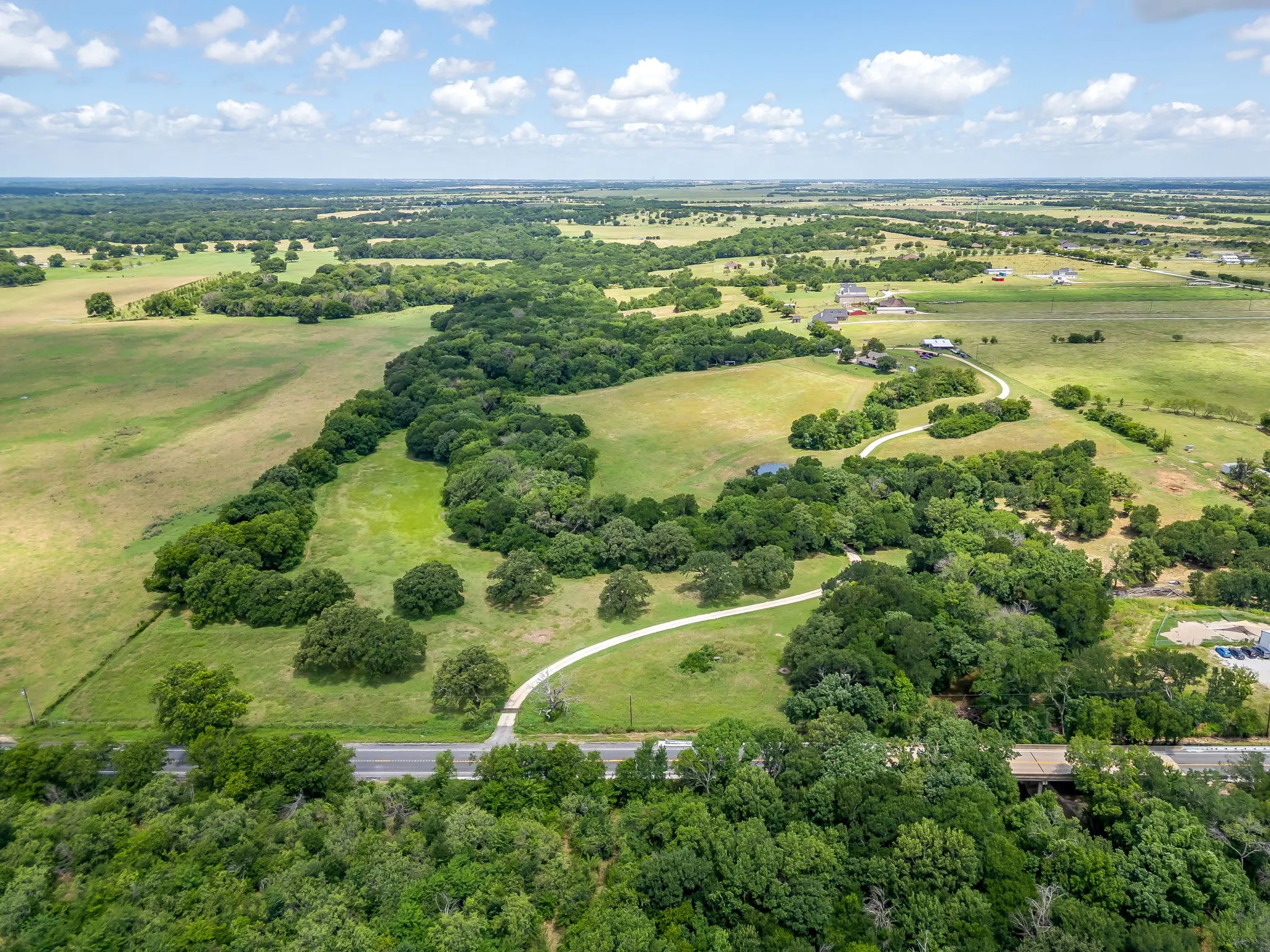 Farm For Sale in Johnson County , 11533 Fm 2258, Grandview, Texas 76050, 4 Bedroom, 3 Bathroom, 2 Garage spaces, 2,372 Sqft, built in 1989, mls#21281637, Real Estate Agent in Grandview, Homes For Sale in Johnson county, Homes For Sale in Grandview, Realtor in Grandview Texas, Real Estate Brokerage Independent Realty Texas, Luminita Cordes Realtor