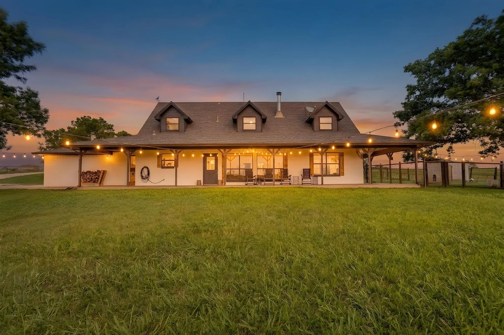 Farm For Sale in Johnson County , 11533 Fm 2258, Grandview, Texas 76050, 4 Bedroom, 3 Bathroom, 2 Garage spaces, 2,372 Sqft, built in 1989, mls#21281637, Real Estate Agent in Grandview, Homes For Sale in Johnson county, Homes For Sale in Grandview, Realtor in Grandview Texas, Real Estate Brokerage Independent Realty Texas, Luminita Cordes Realtor