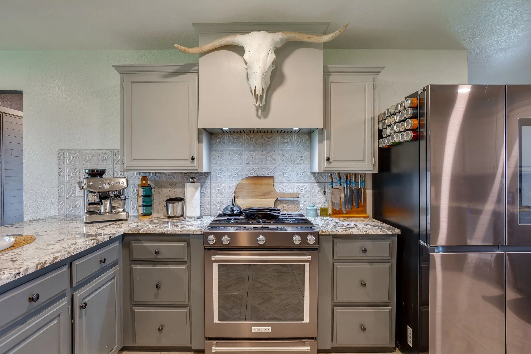 Farm For Sale in Johnson County , 11533 Fm 2258, Grandview, Texas 76050, 4 Bedroom, 3 Bathroom, 2 Garage spaces, 2,372 Sqft, built in 1989, mls#21281637, Real Estate Agent in Grandview, Homes For Sale in Johnson county, Homes For Sale in Grandview, Realtor in Grandview Texas, Real Estate Brokerage Independent Realty Texas, Luminita Cordes Realtor