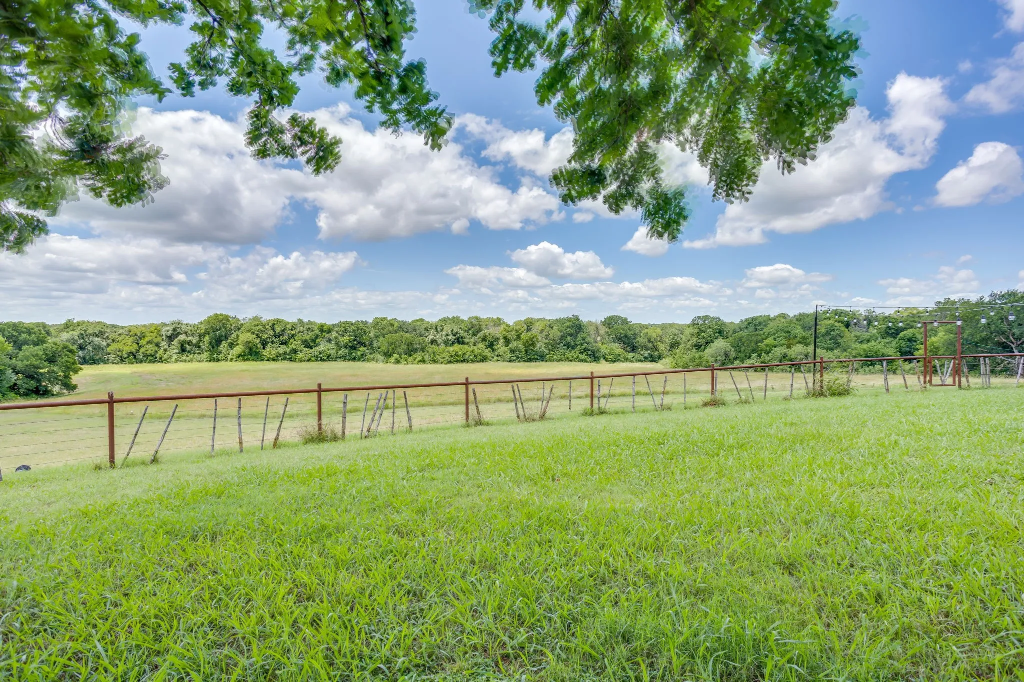 Farm For Sale in Johnson County , 11533 Fm 2258, Grandview, Texas 76050, 4 Bedroom, 3 Bathroom, 2 Garage spaces, 2,372 Sqft, built in 1989, mls#21281637, Real Estate Agent in Grandview, Homes For Sale in Johnson county, Homes For Sale in Grandview, Realtor in Grandview Texas, Real Estate Brokerage Independent Realty Texas, Luminita Cordes Realtor