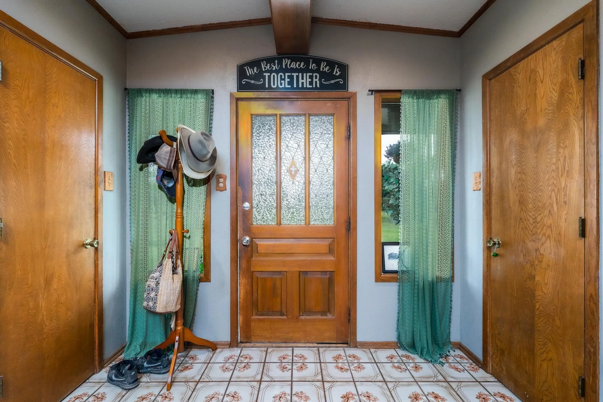 Single Family Residence For Sale in Jones County , 7144 County Road 487, Merkel, Texas 79536, 4 Bedroom, 3 Bathroom, Garage spaces, 2,659 Sqft, built in 1984, mls#21300540, Real Estate Agent in Merkel, Homes For Sale in Jones county, Homes For Sale in Merkel, Realtor in Merkel Texas, Real Estate Brokerage Independent Realty Texas, Luminita Cordes Realtor
