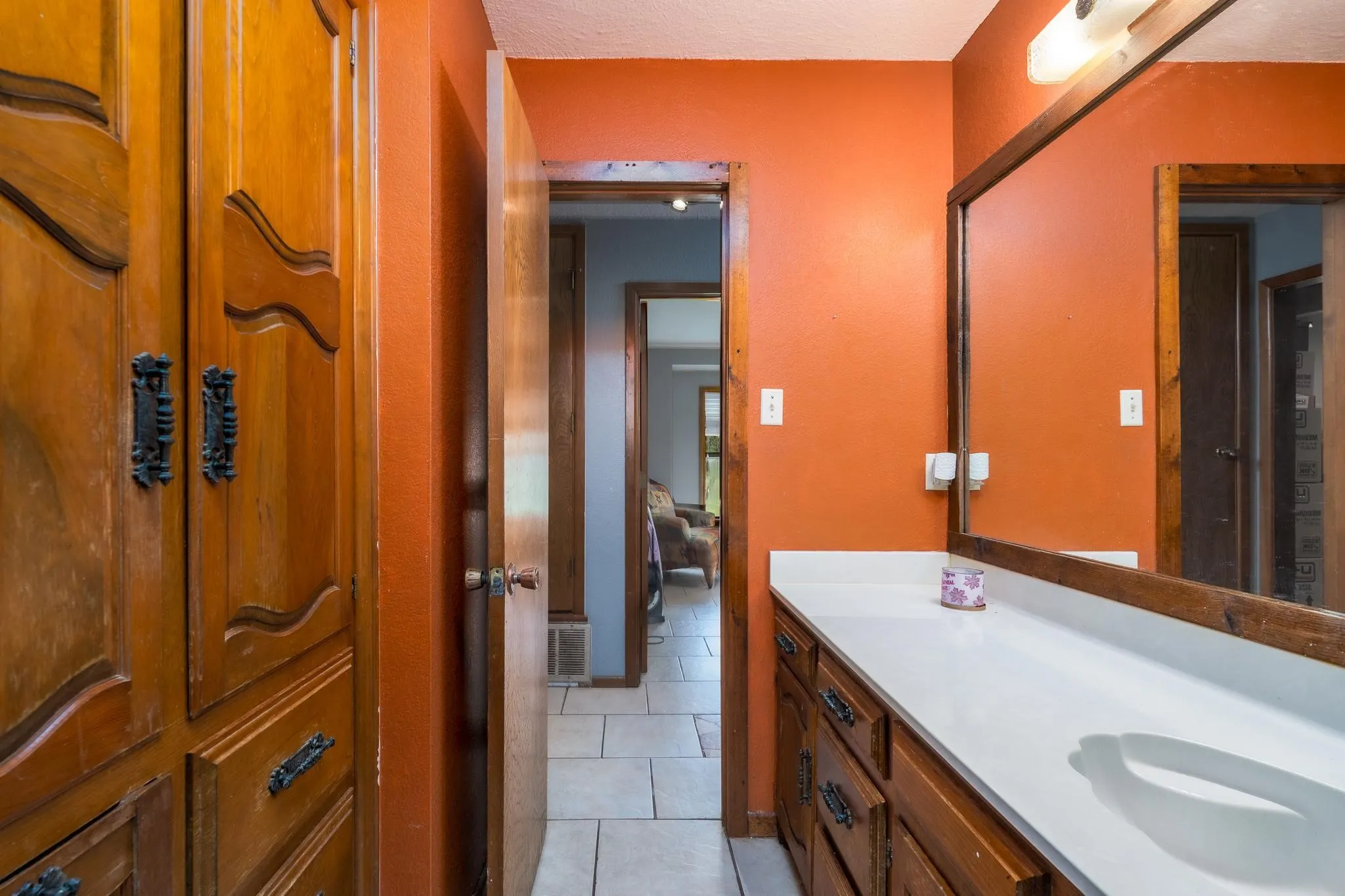 Single Family Residence For Sale in Jones County , 7144 County Road 487, Merkel, Texas 79536, 4 Bedroom, 3 Bathroom, Garage spaces, 2,659 Sqft, built in 1984, mls#21300540, Real Estate Agent in Merkel, Homes For Sale in Jones county, Homes For Sale in Merkel, Realtor in Merkel Texas, Real Estate Brokerage Independent Realty Texas, Luminita Cordes Realtor