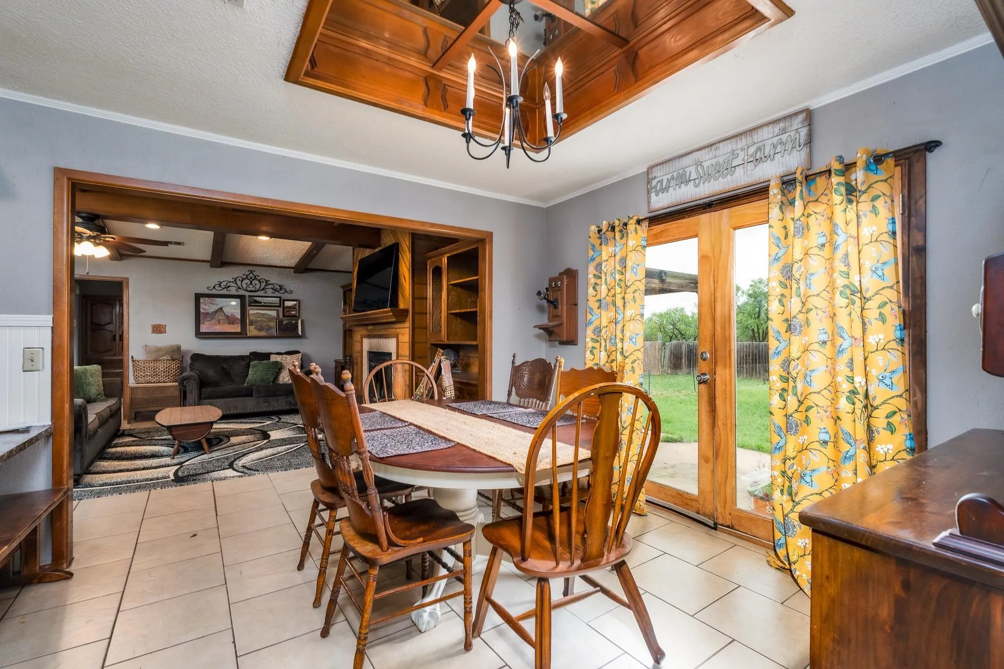 Single Family Residence For Sale in Jones County , 7144 County Road 487, Merkel, Texas 79536, 4 Bedroom, 3 Bathroom, Garage spaces, 2,659 Sqft, built in 1984, mls#21300540, Real Estate Agent in Merkel, Homes For Sale in Jones county, Homes For Sale in Merkel, Realtor in Merkel Texas, Real Estate Brokerage Independent Realty Texas, Luminita Cordes Realtor