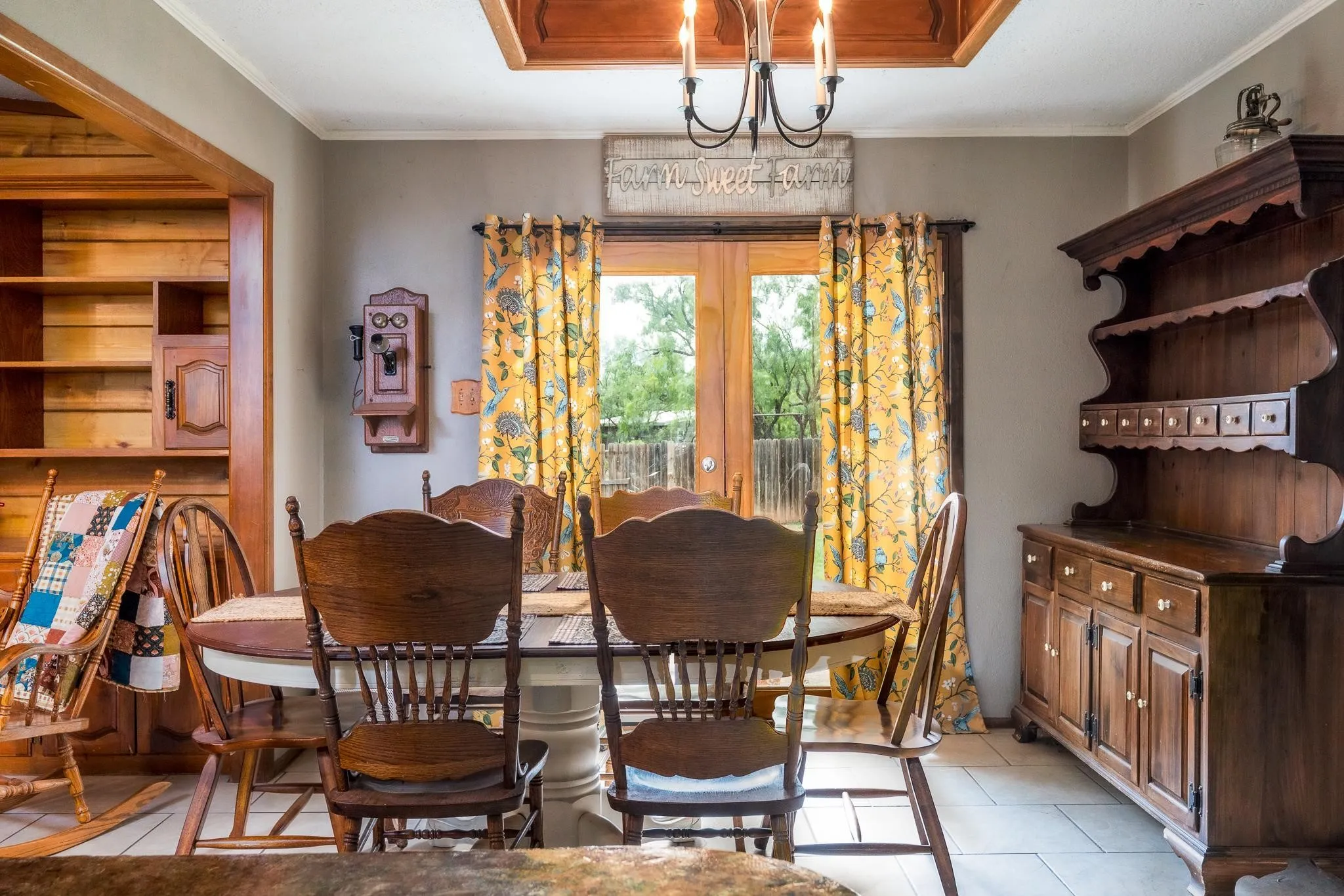 Single Family Residence For Sale in Jones County , 7144 County Road 487, Merkel, Texas 79536, 4 Bedroom, 3 Bathroom, Garage spaces, 2,659 Sqft, built in 1984, mls#21300540, Real Estate Agent in Merkel, Homes For Sale in Jones county, Homes For Sale in Merkel, Realtor in Merkel Texas, Real Estate Brokerage Independent Realty Texas, Luminita Cordes Realtor