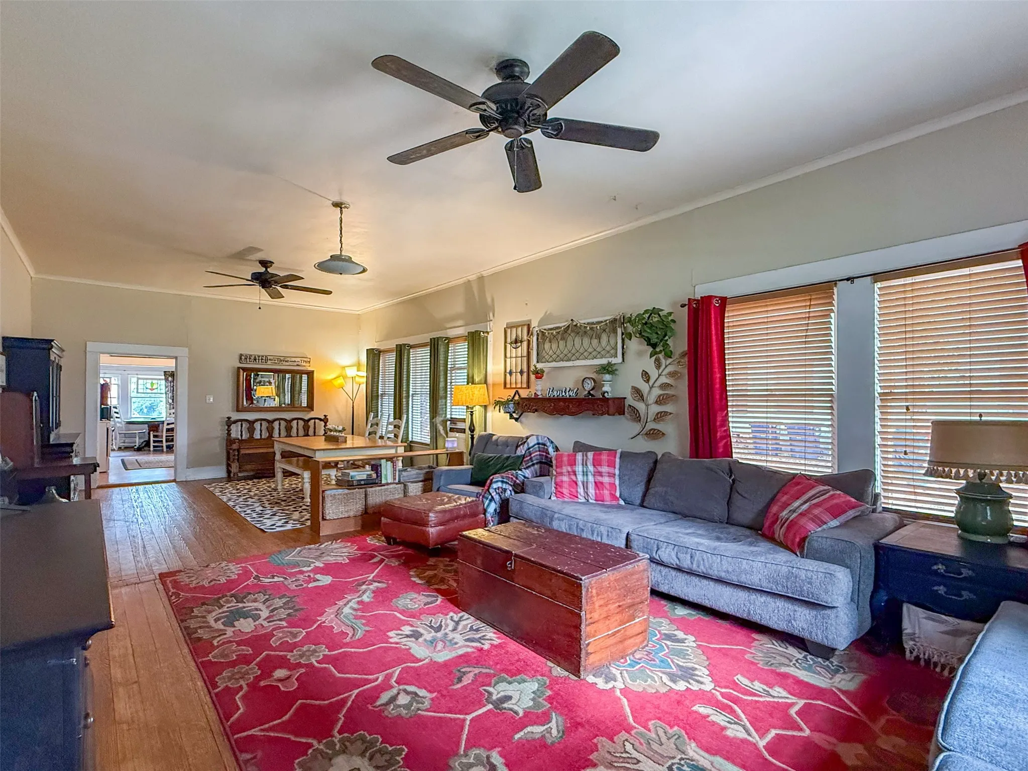 Single Family Residence For Sale in Denton County , 1309 N Austin Street, Denton, Texas 76201, 3 Bedroom, 2 Bathroom, Garage spaces, 1,486 Sqft, built in 1959, mls#21301892, Real Estate Agent in Denton, Homes For Sale in Denton county, Homes For Sale in Denton, Realtor in Denton Texas, Real Estate Brokerage Independent Realty Texas, Luminita Cordes Realtor