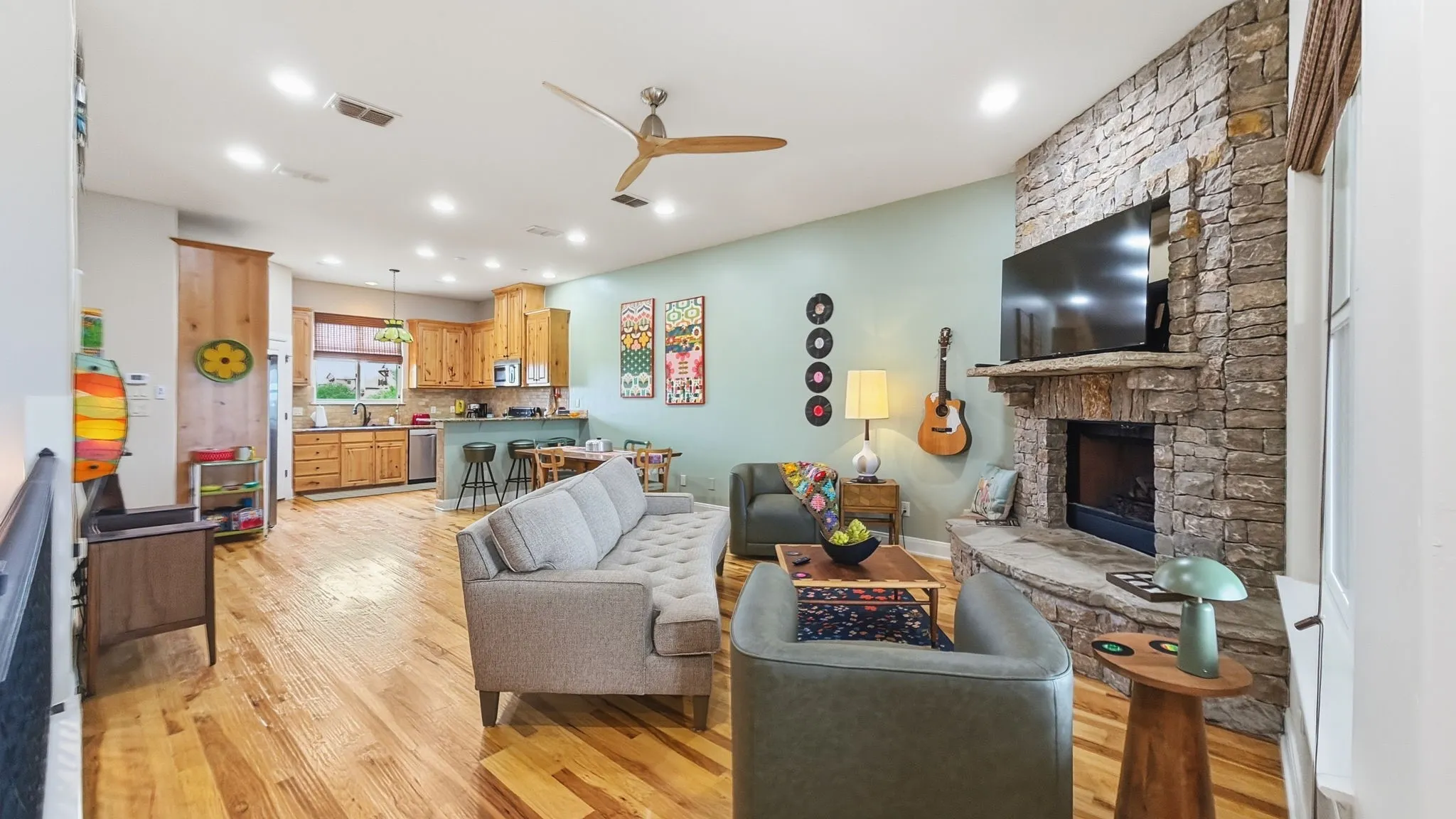 Single Family Residence For Sale in Palo Pinto County , 1029 Chapel Ridge Road, Graford, Texas 76449, 3 Bedroom, 4 Bathroom, 1 Garage spaces, 1,941 Sqft, built in 2011, mls#21297147, Real Estate Agent in Graford, Homes For Sale in Palo Pinto county, Homes For Sale in Graford, Realtor in Graford Texas, Real Estate Brokerage Independent Realty Texas, Luminita Cordes Realtor