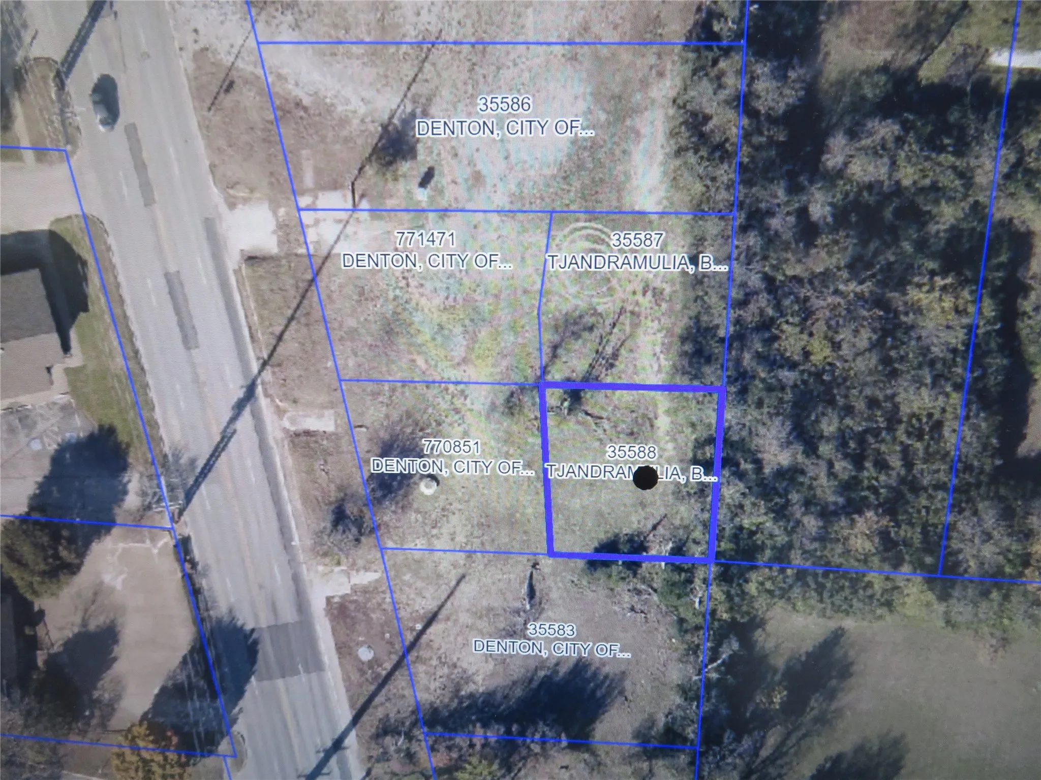 Unimproved Land For Sale in Denton County , 320 N Bonnie Brae Street, Denton, Texas 76201, 0, 0, Garage spaces, 0 Sqft, built in 0, mls#21302946, Real Estate Agent in Denton, Homes For Sale in Denton county, Homes For Sale in Denton, Realtor in Denton Texas, Real Estate Brokerage Independent Realty Texas, Luminita Cordes Realtor