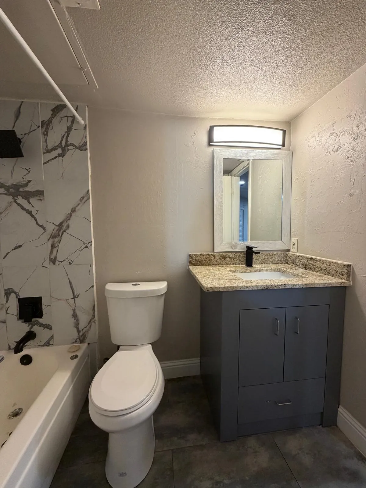 Townhouse For Sale in Tarrant County , 2304 Balsam Drive E107, Arlington, Texas 76006, 2 Bedroom, 1 Bathroom, Garage spaces, 808 Sqft, built in 1981, mls#21300283, Real Estate Agent in Arlington, Homes For Sale in Tarrant county, Homes For Sale in Arlington, Realtor in Arlington Texas, Real Estate Brokerage Independent Realty Texas, Luminita Cordes Realtor