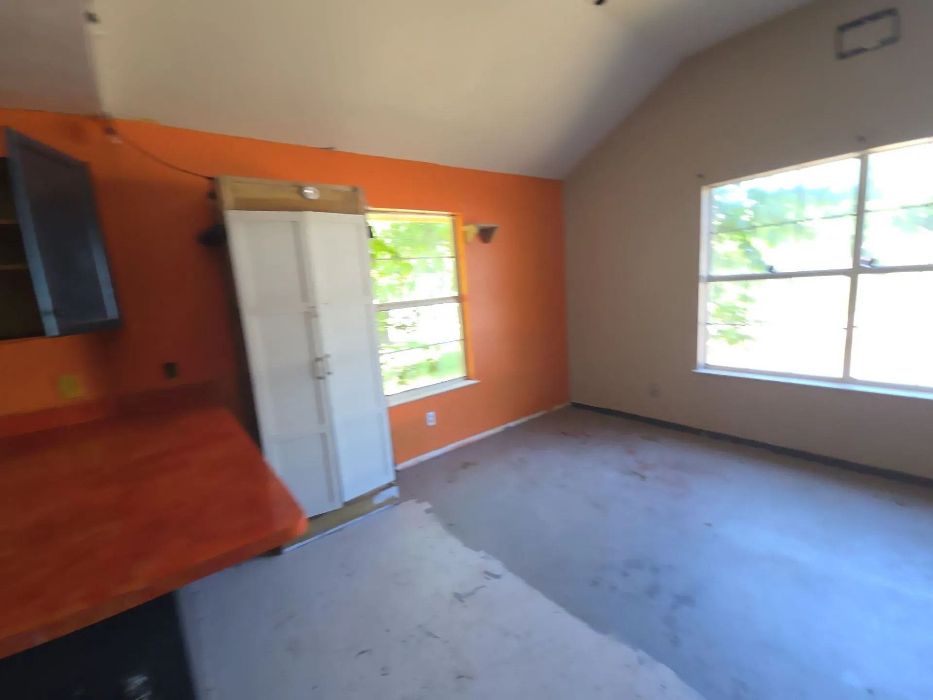 Single Family Residence For Sale in Parker County , 609 Bryan Street, Weatherford, Texas 76086, 3 Bedroom, 2 Bathroom, Garage spaces, 1,730 Sqft, built in 1998, mls#21302958, Real Estate Agent in Weatherford, Homes For Sale in Parker county, Homes For Sale in Weatherford, Realtor in Weatherford Texas, Real Estate Brokerage Independent Realty Texas, Luminita Cordes Realtor