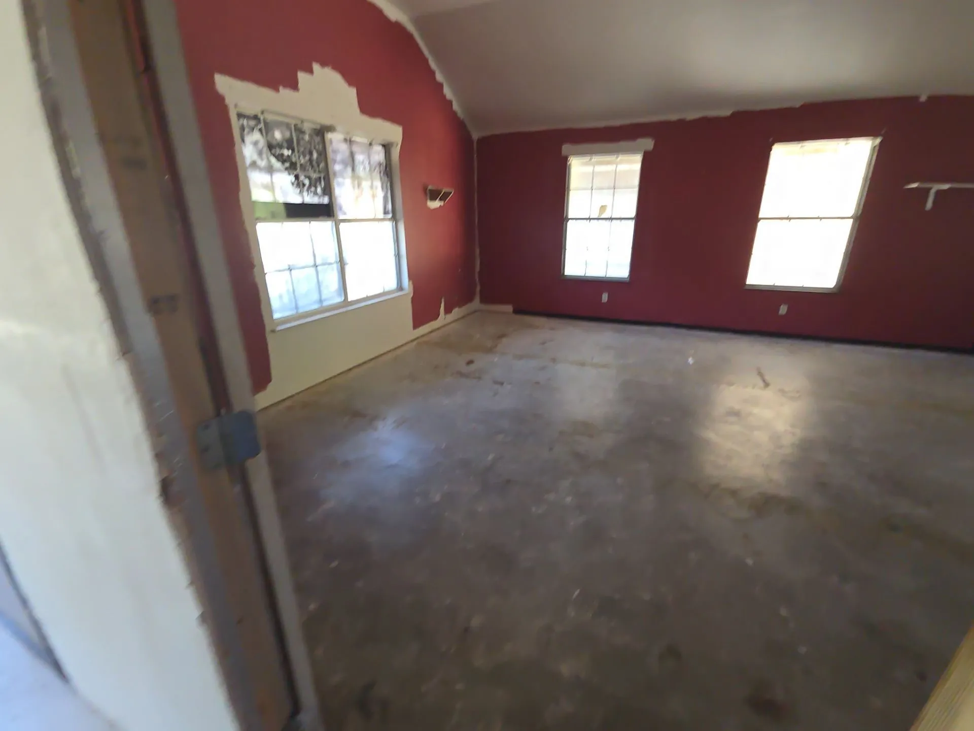 Single Family Residence For Sale in Parker County , 609 Bryan Street, Weatherford, Texas 76086, 3 Bedroom, 2 Bathroom, Garage spaces, 1,730 Sqft, built in 1998, mls#21302958, Real Estate Agent in Weatherford, Homes For Sale in Parker county, Homes For Sale in Weatherford, Realtor in Weatherford Texas, Real Estate Brokerage Independent Realty Texas, Luminita Cordes Realtor