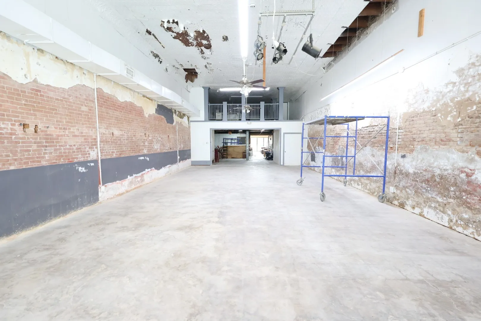 Retail For Sale in Kaufman County , 111 W Moore Avenue, Terrell, Texas 75160, 0, 0, Garage spaces, 0 Sqft, built in 1885, mls#21302942, Real Estate Agent in Terrell, Homes For Sale in Kaufman county, Homes For Sale in Terrell, Realtor in Terrell Texas, Real Estate Brokerage Independent Realty Texas, Luminita Cordes Realtor
