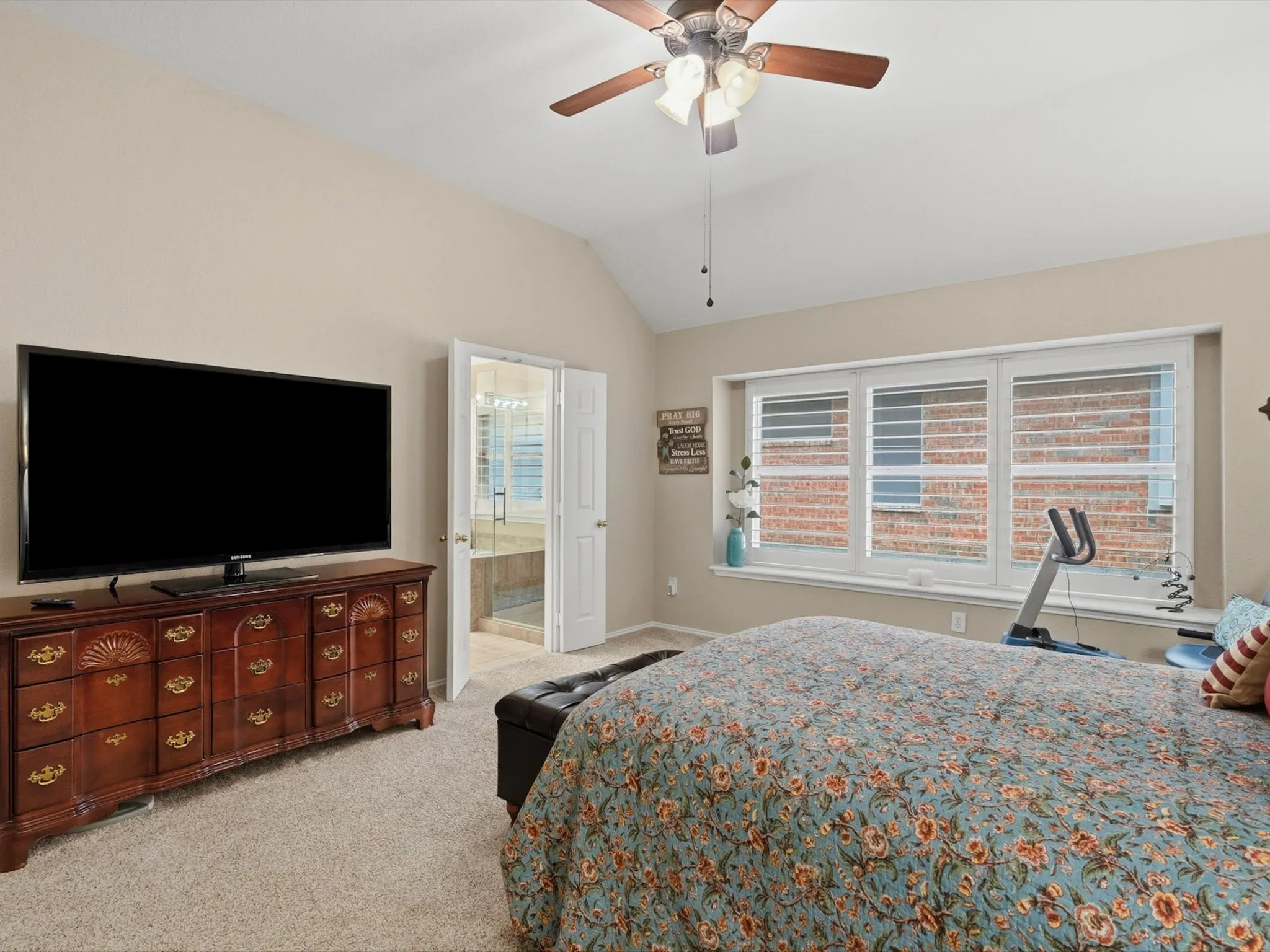 Single Family Residence For Sale in Collin County , 7317 Stone Hearth Drive, Frisco, Texas 75035, 3 Bedroom, 2 Bathroom, 2 Garage spaces, 1,904 Sqft, built in 1998, mls#21302961, Real Estate Agent in Frisco, Homes For Sale in Collin county, Homes For Sale in Frisco, Realtor in Frisco Texas, Real Estate Brokerage Independent Realty Texas, Luminita Cordes Realtor
