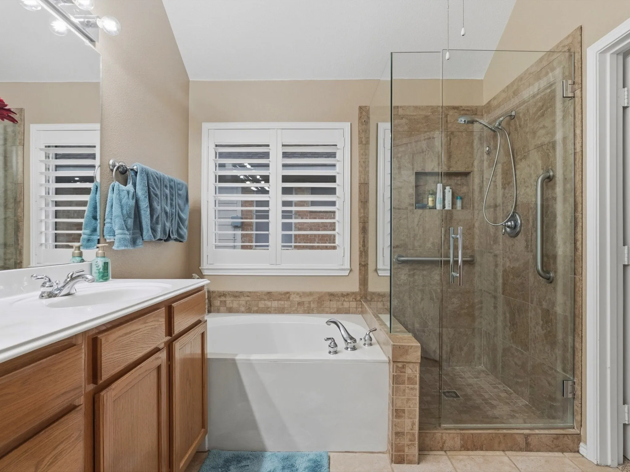 Single Family Residence For Sale in Collin County , 7317 Stone Hearth Drive, Frisco, Texas 75035, 3 Bedroom, 2 Bathroom, 2 Garage spaces, 1,904 Sqft, built in 1998, mls#21302961, Real Estate Agent in Frisco, Homes For Sale in Collin county, Homes For Sale in Frisco, Realtor in Frisco Texas, Real Estate Brokerage Independent Realty Texas, Luminita Cordes Realtor