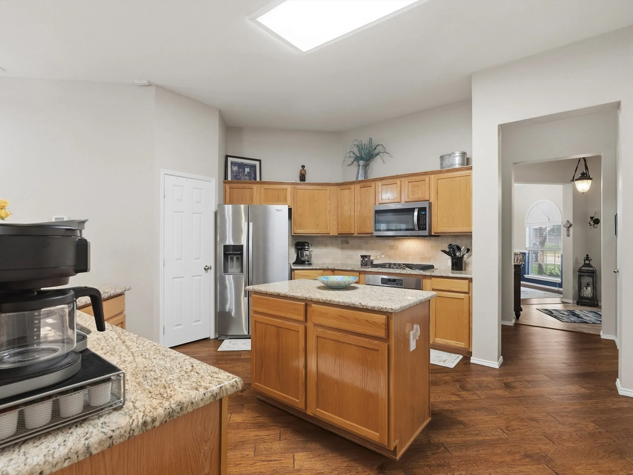 Single Family Residence For Sale in Collin County , 7317 Stone Hearth Drive, Frisco, Texas 75035, 3 Bedroom, 2 Bathroom, 2 Garage spaces, 1,904 Sqft, built in 1998, mls#21302961, Real Estate Agent in Frisco, Homes For Sale in Collin county, Homes For Sale in Frisco, Realtor in Frisco Texas, Real Estate Brokerage Independent Realty Texas, Luminita Cordes Realtor